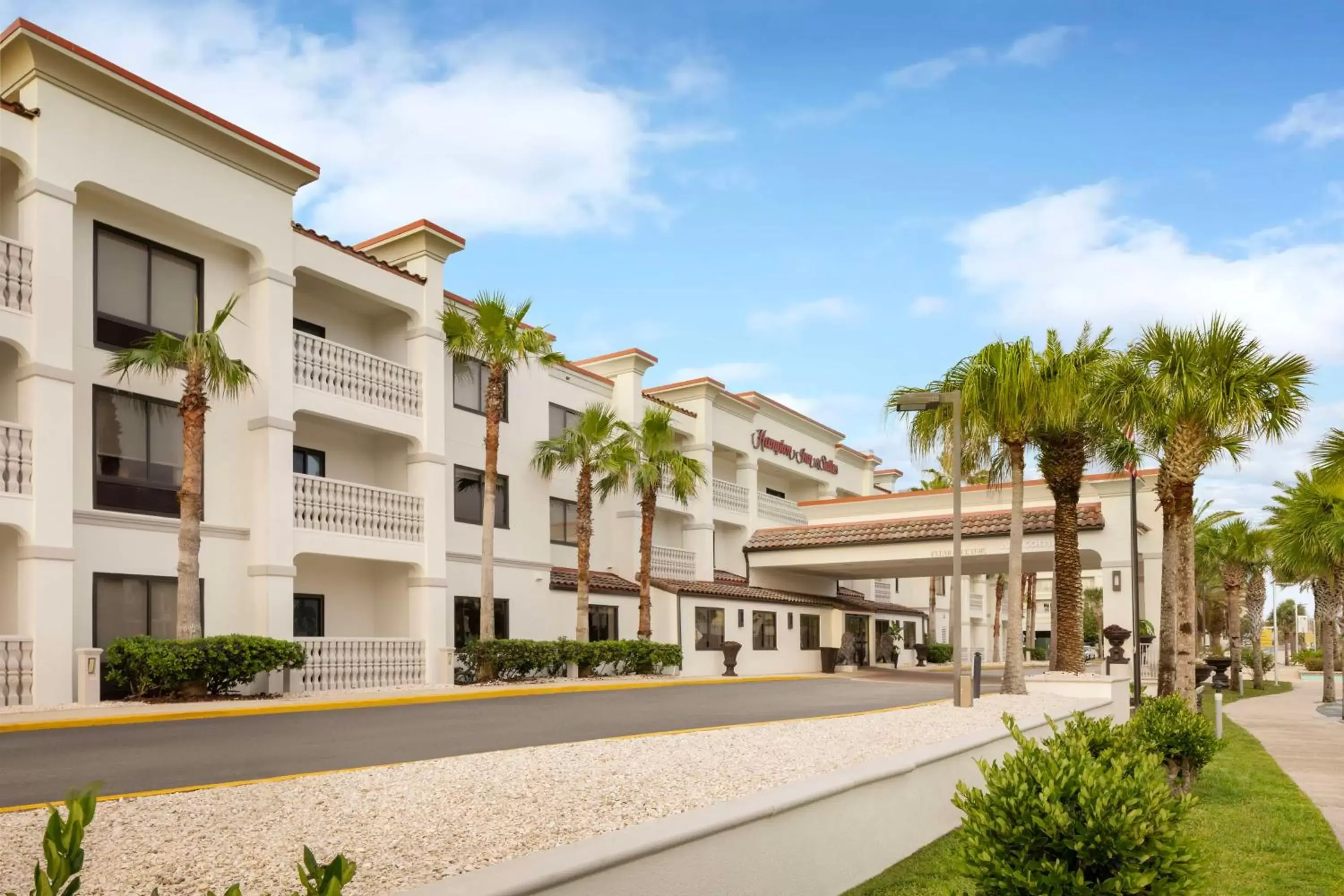 Property Building in Hampton Inn & Suites St. Augustine-Vilano Beach