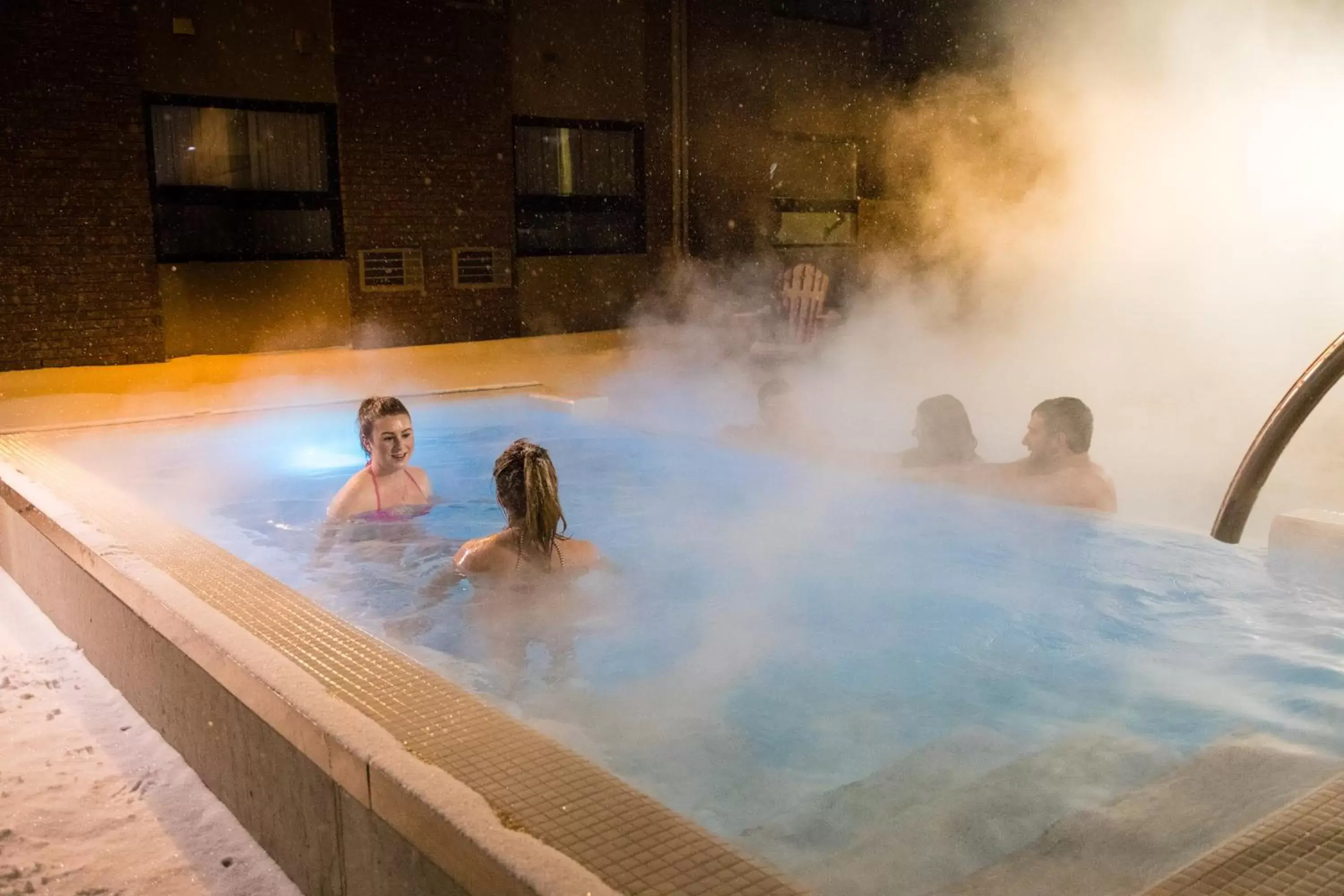 Hot Tub in Hotel V