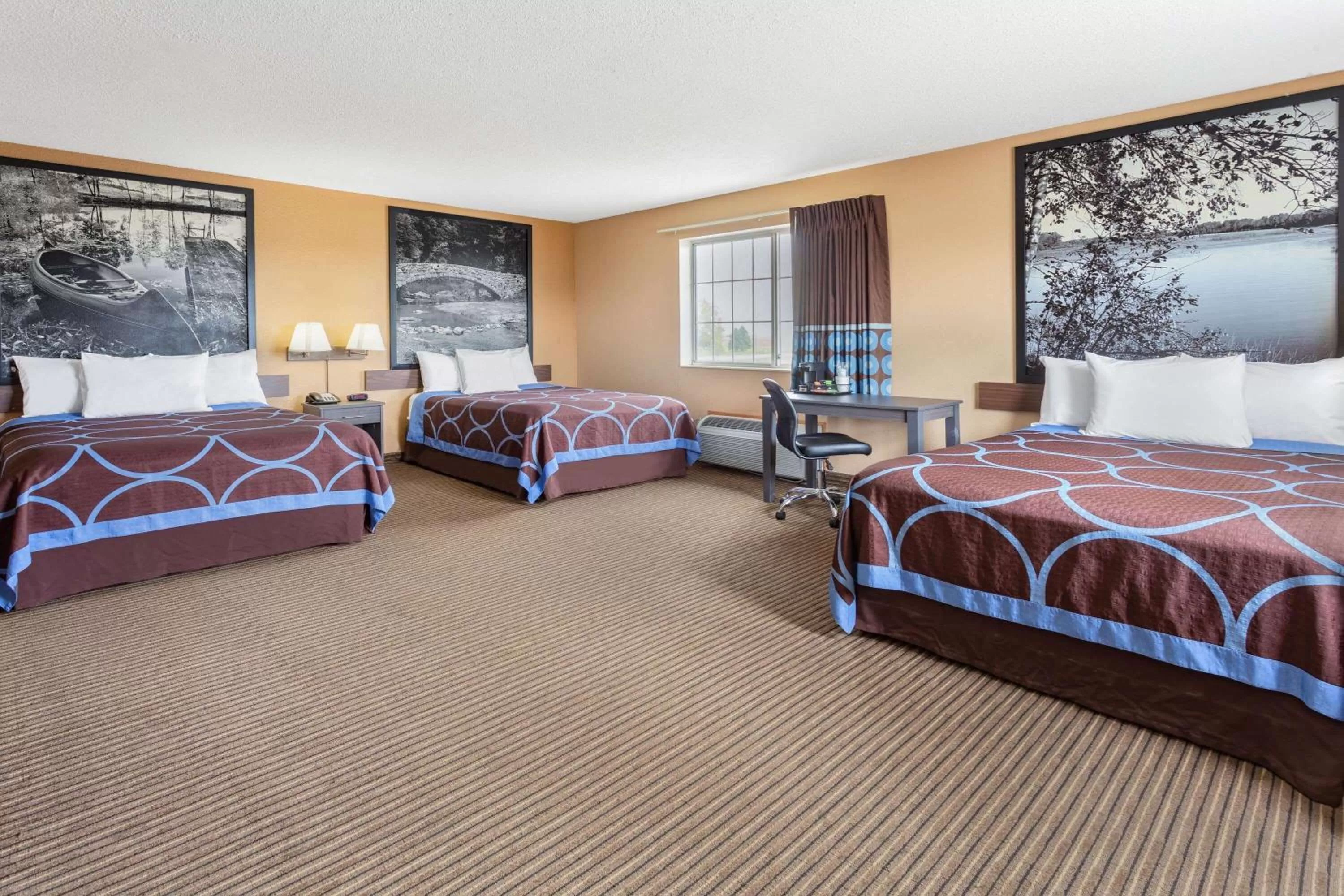 Photo of the whole room, Bed in Super 8 by Wyndham Fort Dodge IA