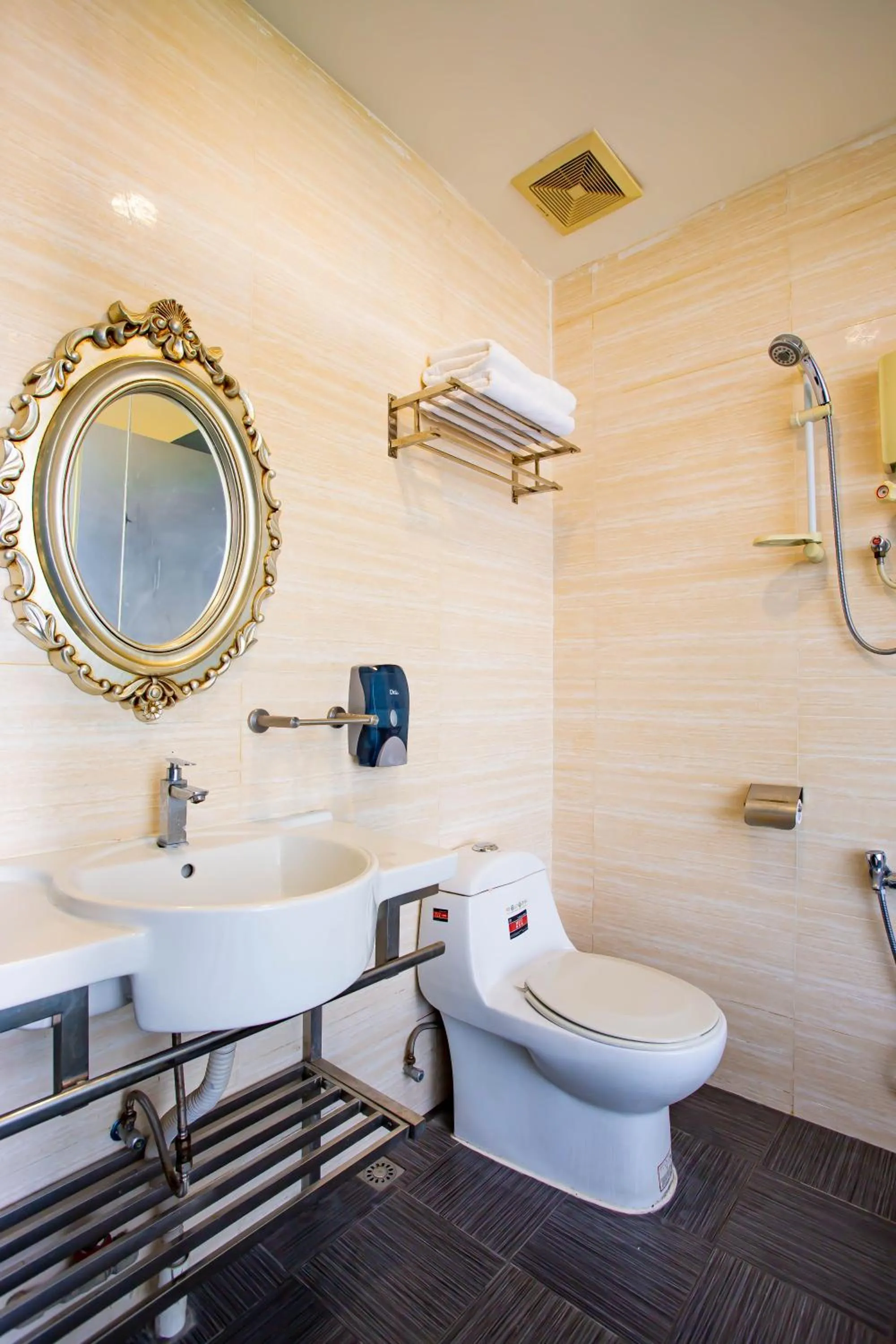 BEEZ Hotel Kuala Lumpur