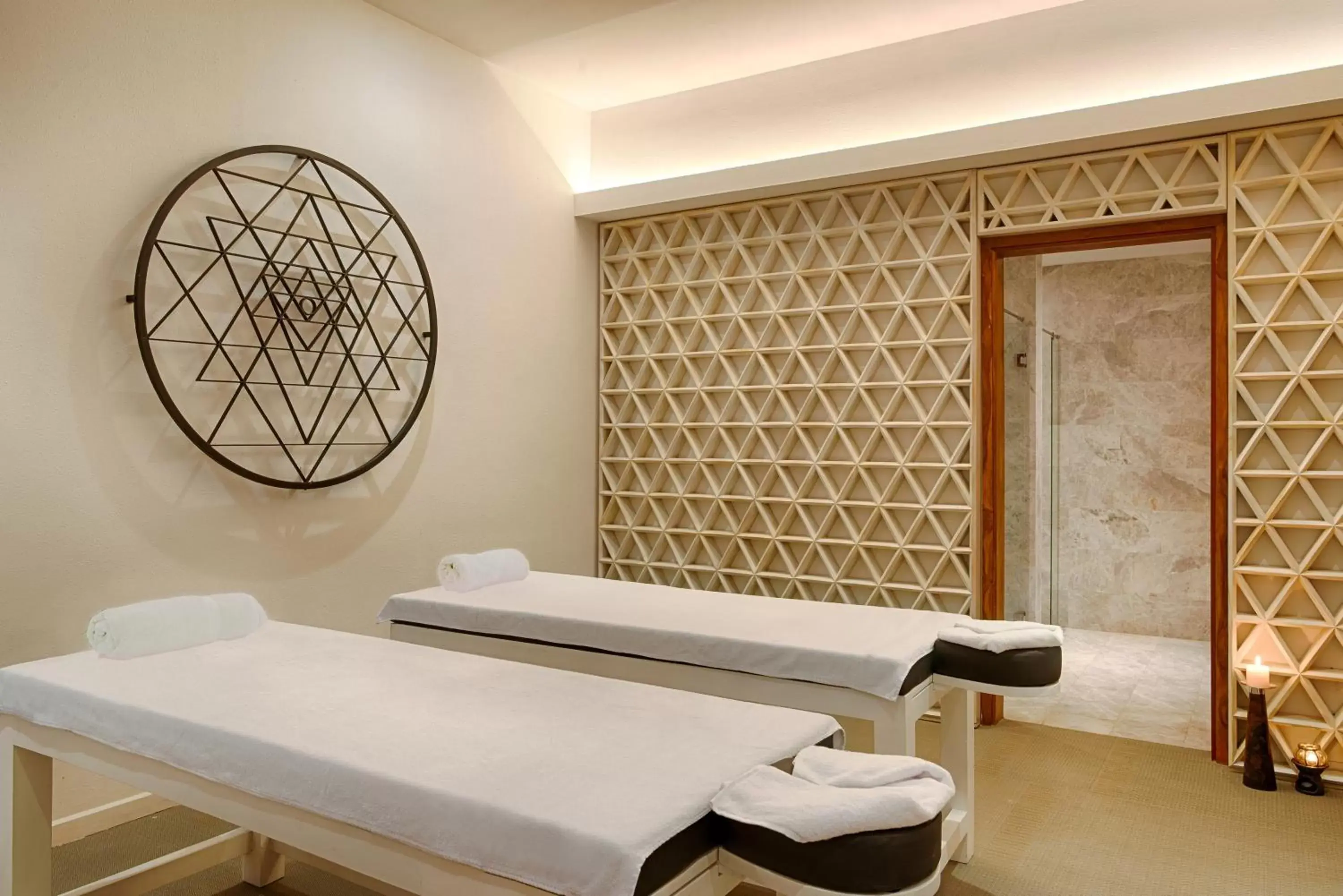 Massage, Spa/Wellness in Jetwing Colombo Seven