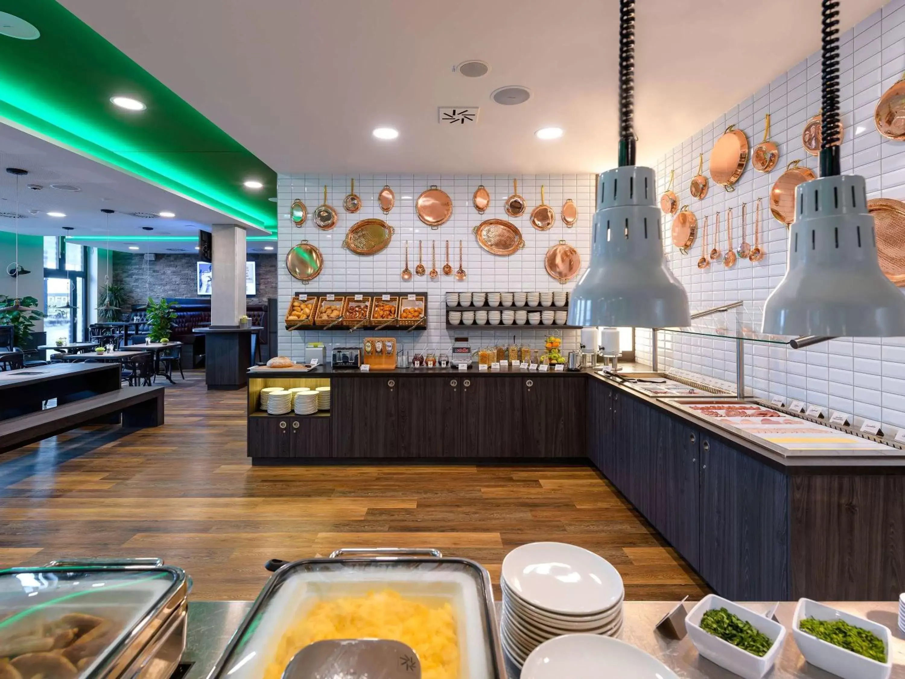 Breakfast, Restaurant/Places to Eat in ibis Styles Kiel City