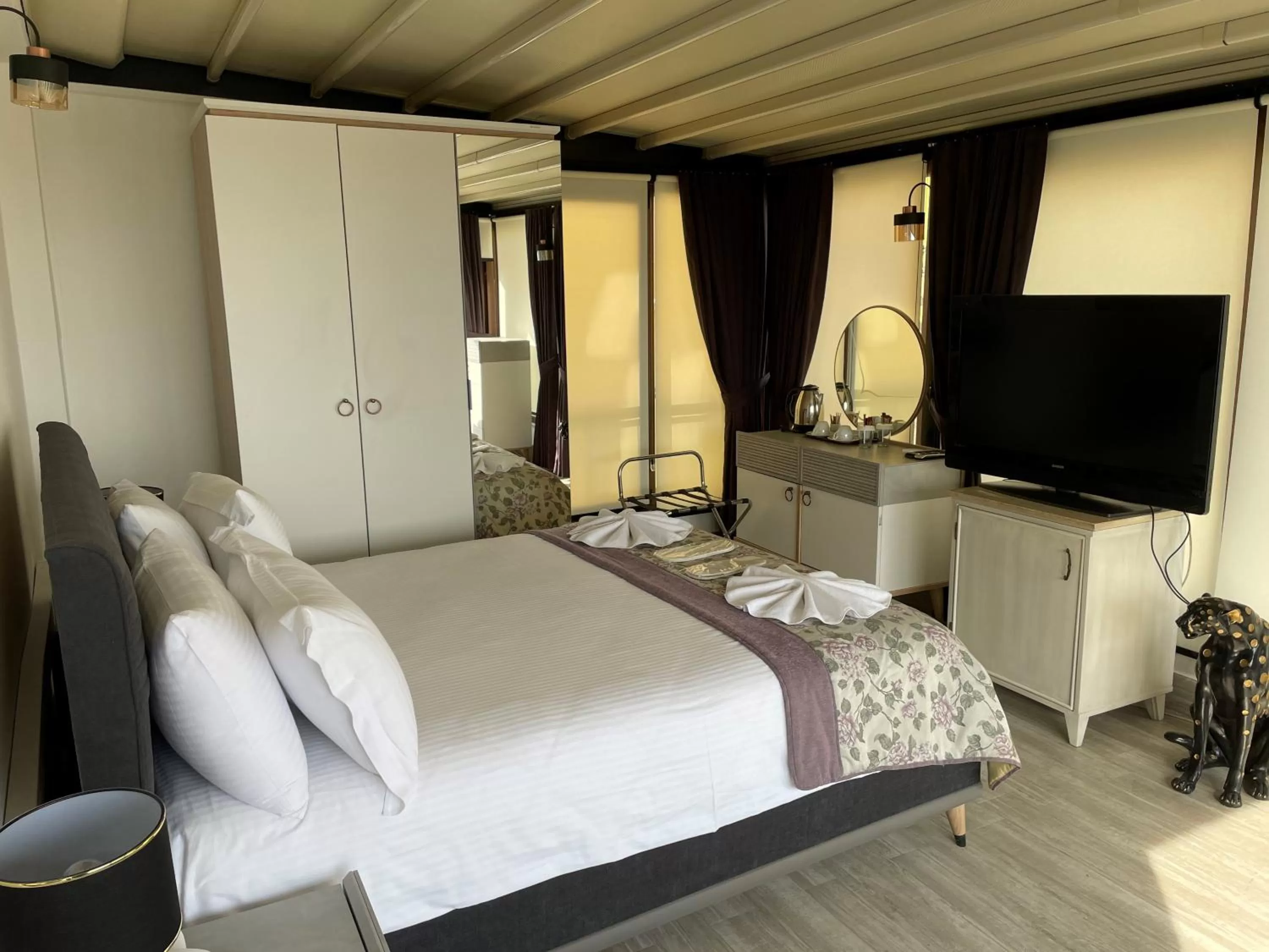 Photo of the whole room, Bed in Arena Hotel - Special Class