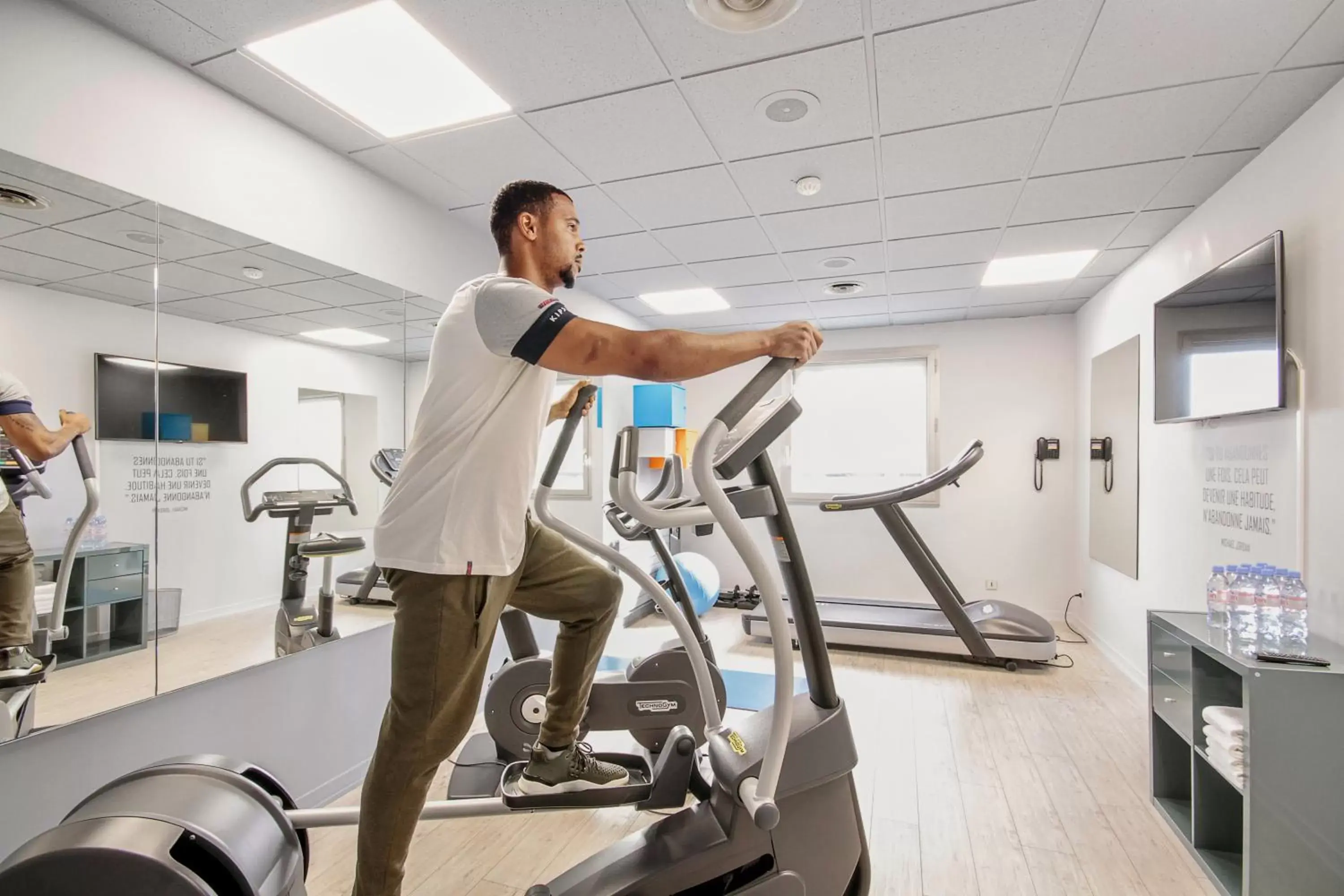 Fitness centre/facilities, Fitness Center/Facilities in Mercure Paris Val de Fontenay