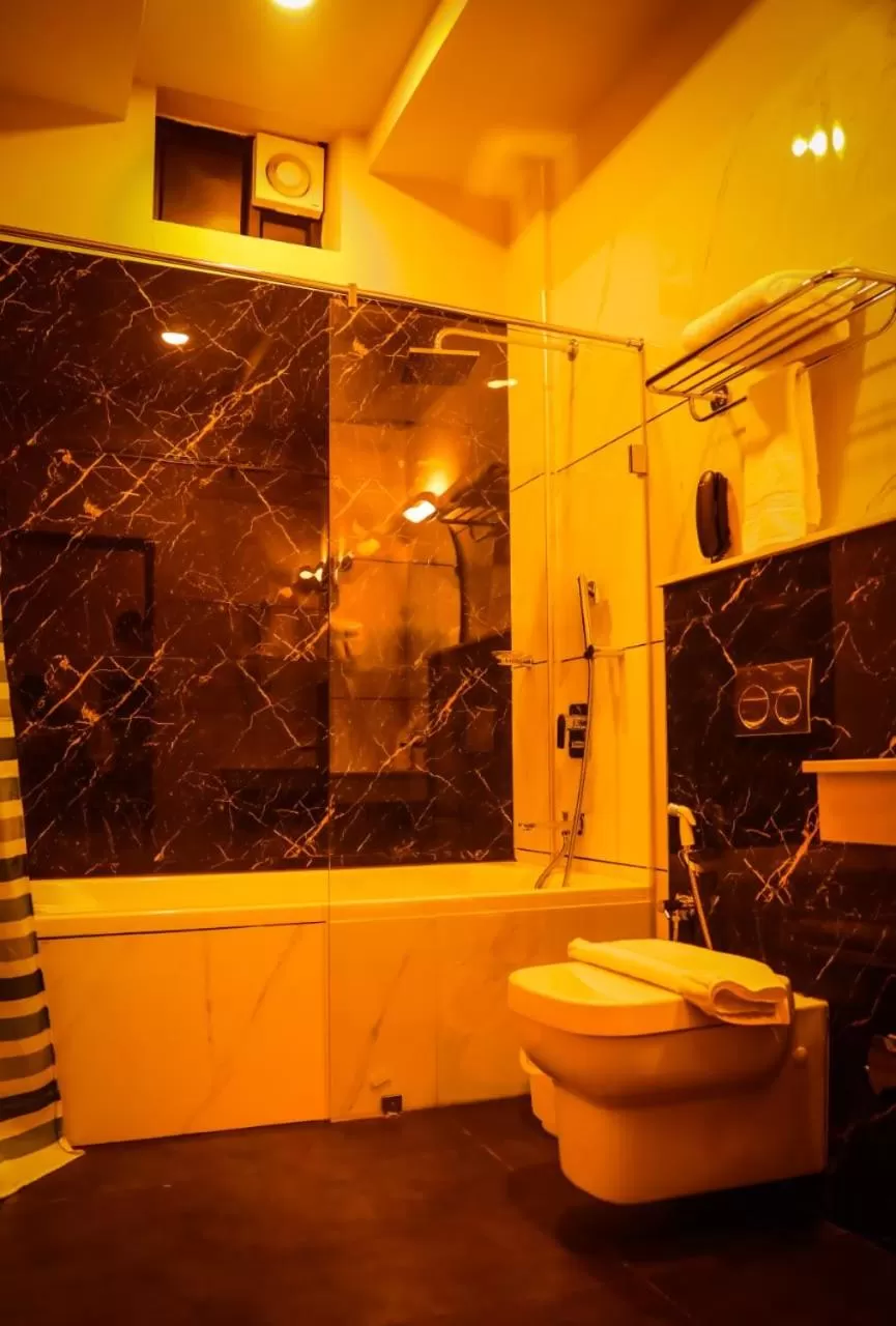 Bathroom in Hotel New York Square