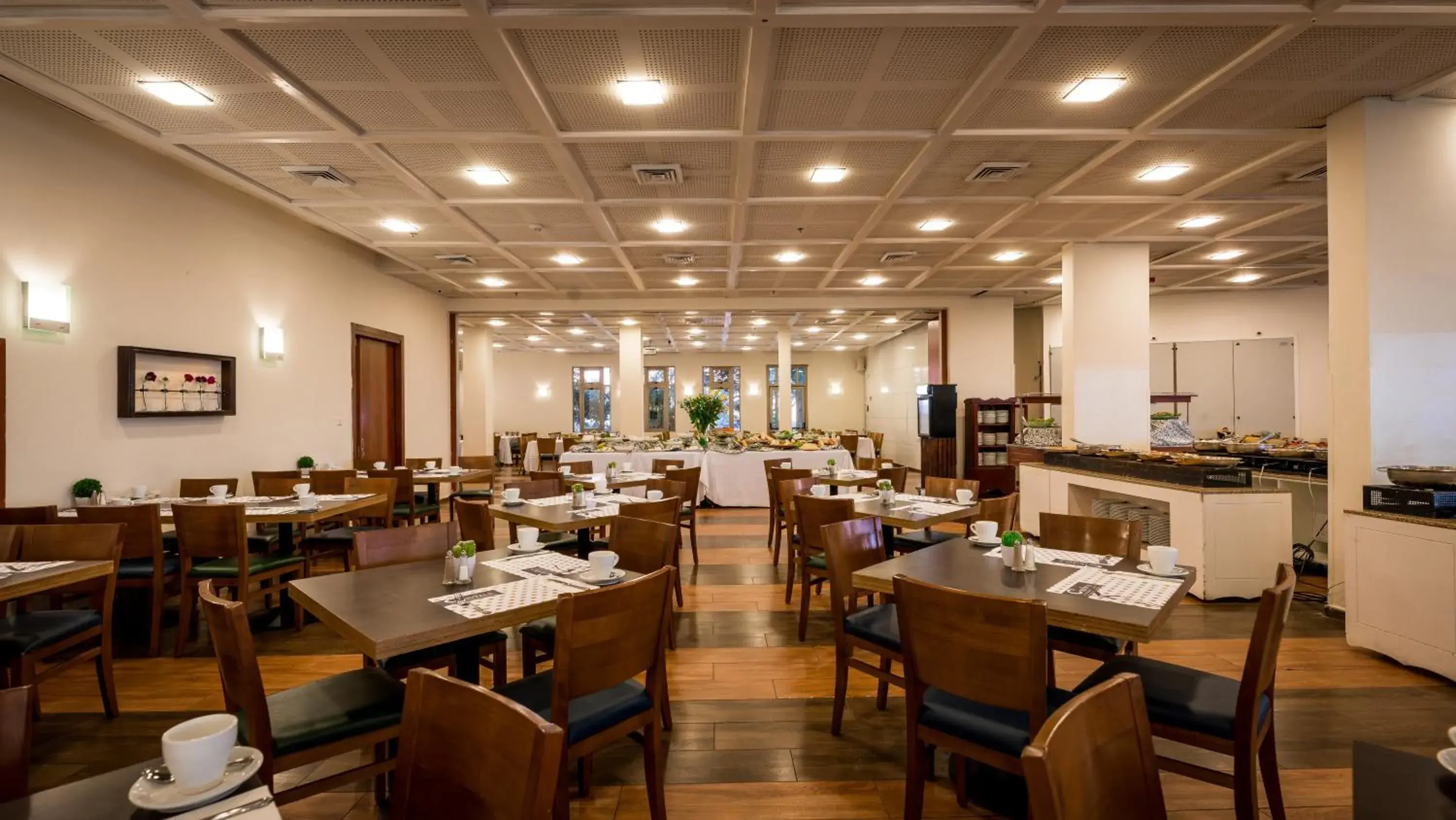 Restaurant/Places to Eat in C Hotel Neve Ilan