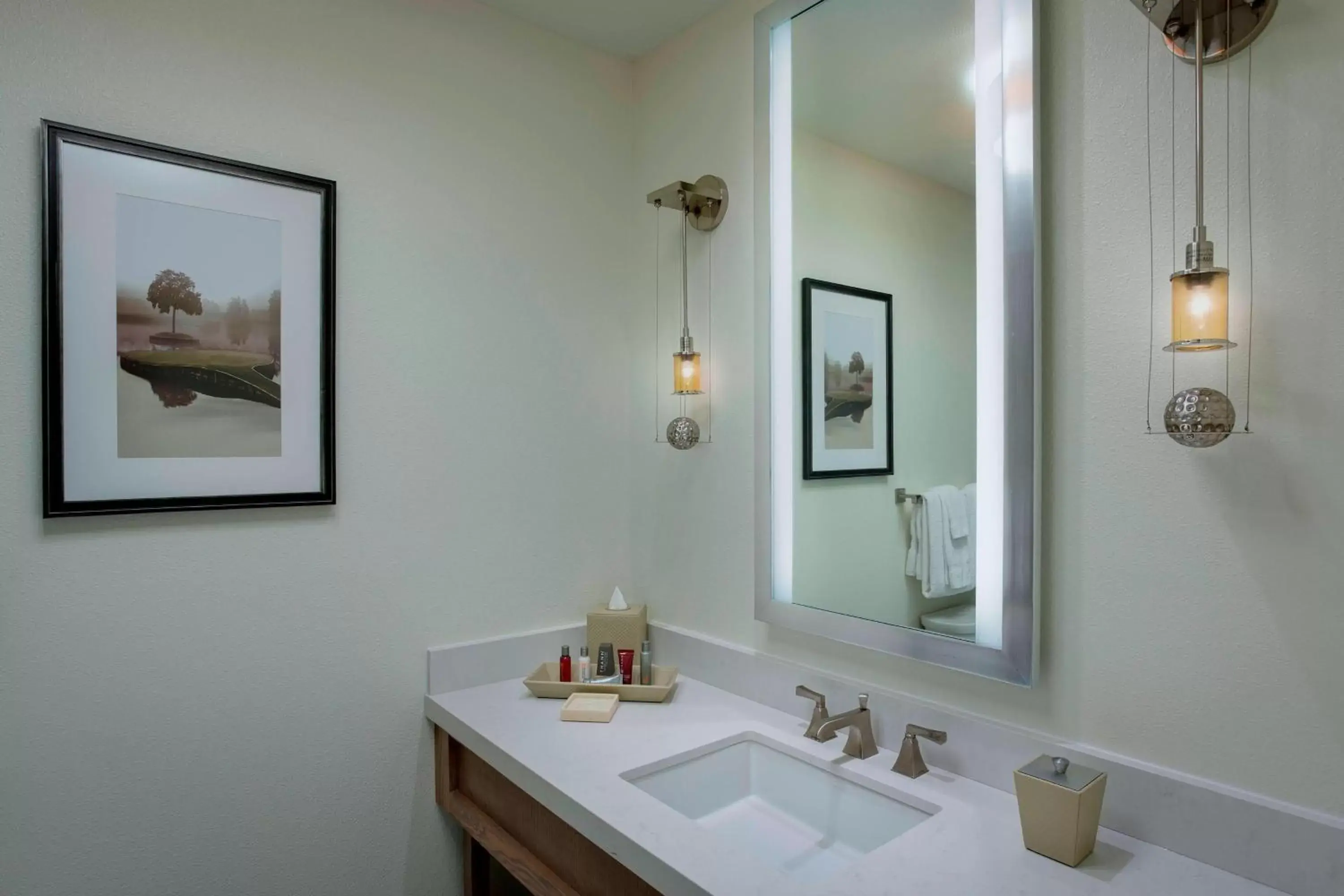 Bathroom in Sawgrass Marriott Golf Resort & Spa