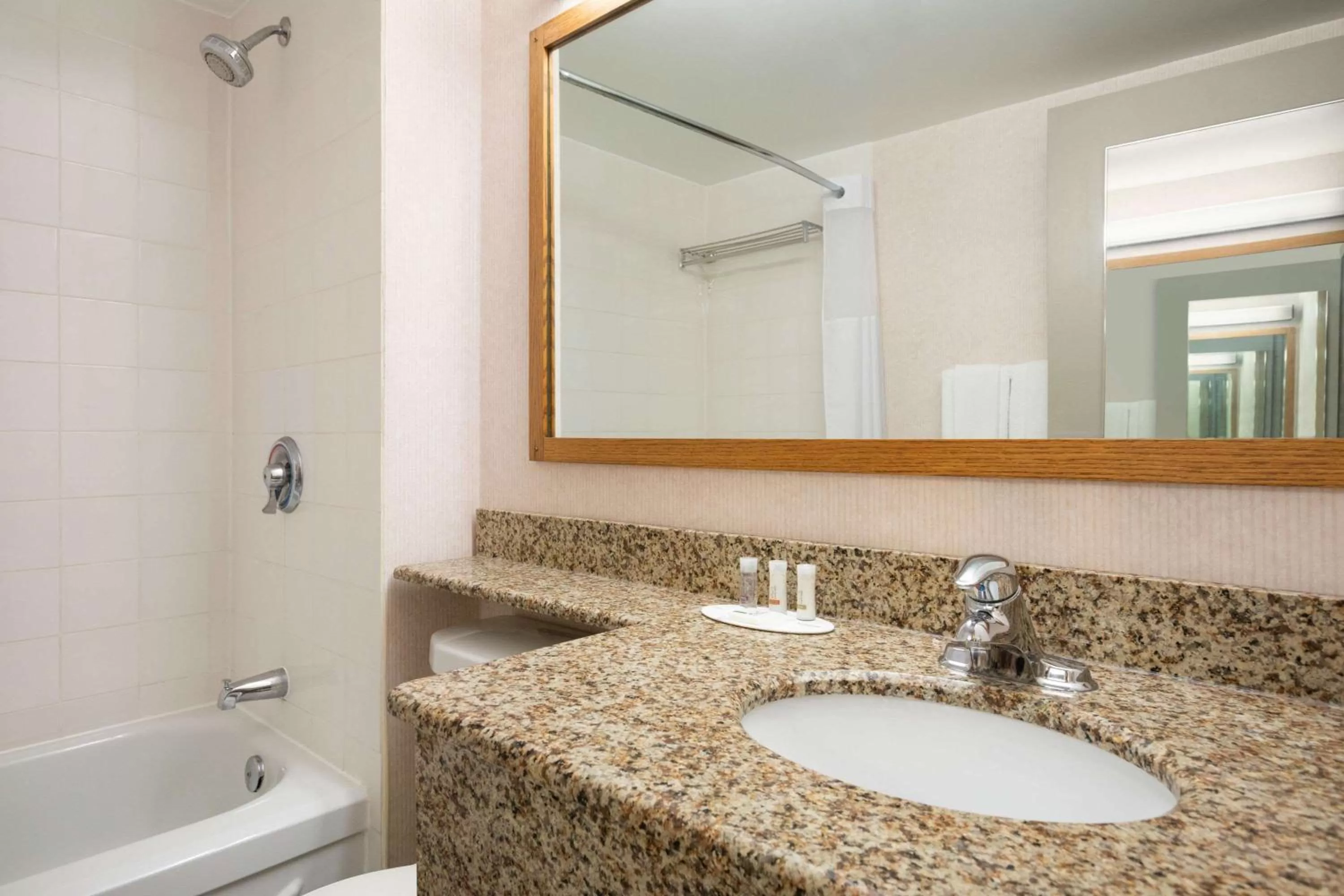 On site in Days Inn by Wyndham Renfrew Conference Centre