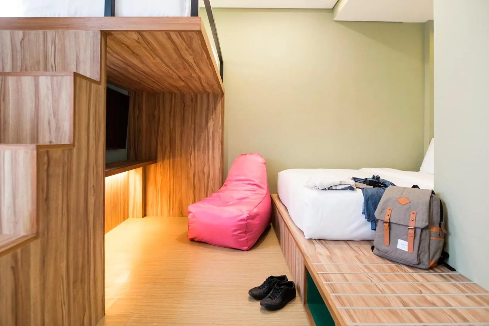 The Lodge - Superior Triple Room in Cara Cara Inn