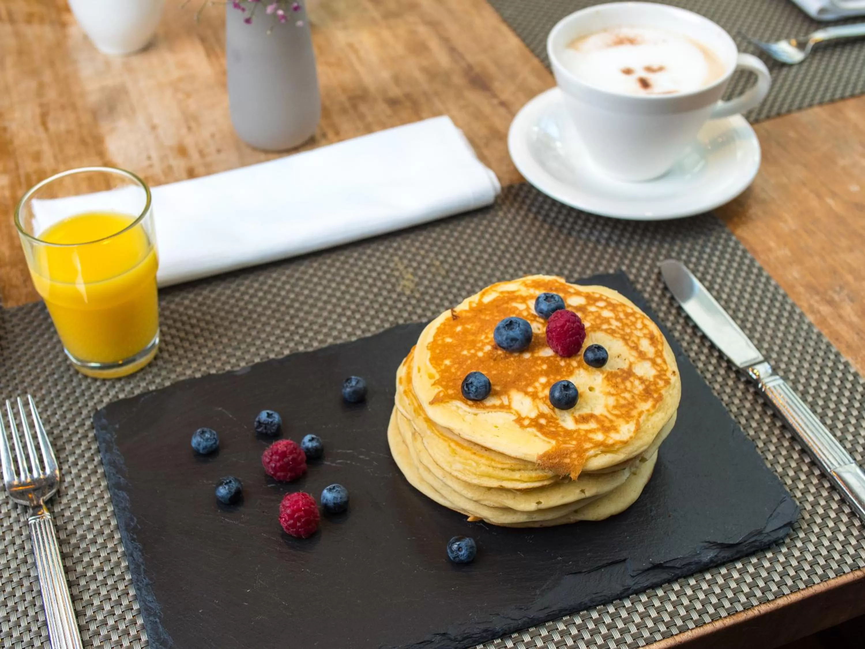 Buffet breakfast in Domaine Leidinger