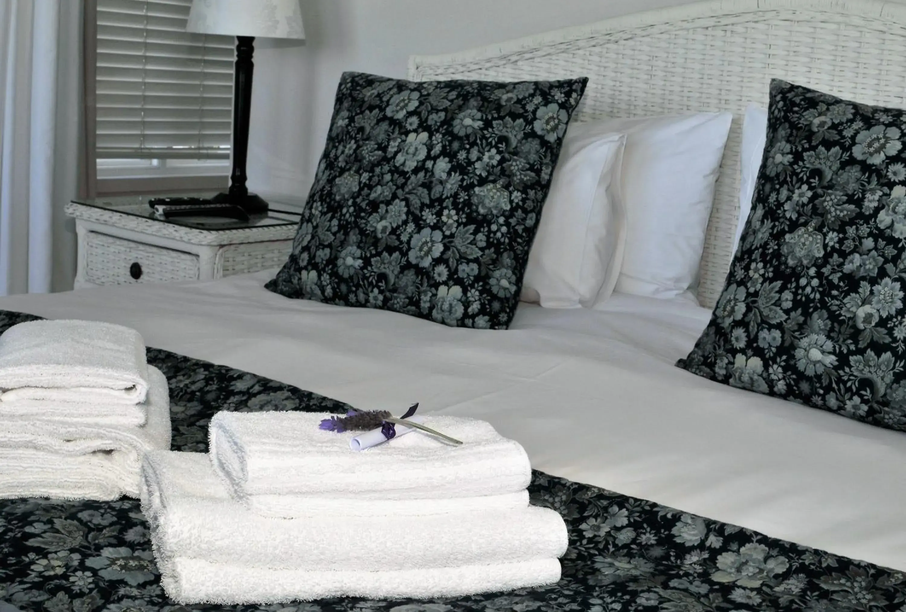 Decorative detail, Bed in Brenton Beach House