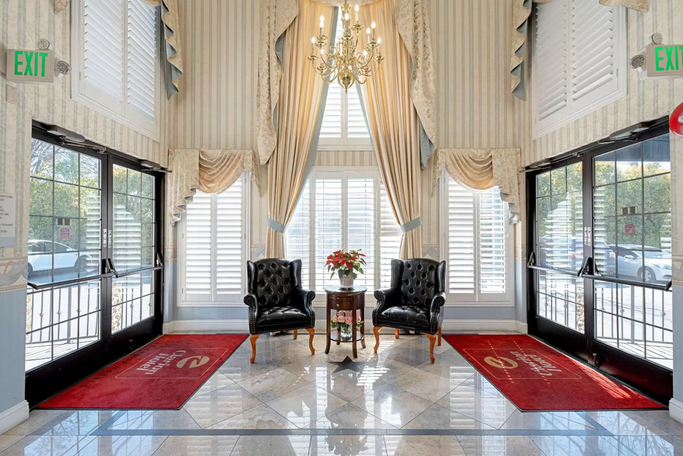 Lobby or reception in Clarion Inn Silicon Valley Lobby or reception in Clarion Inn Silicon Valley