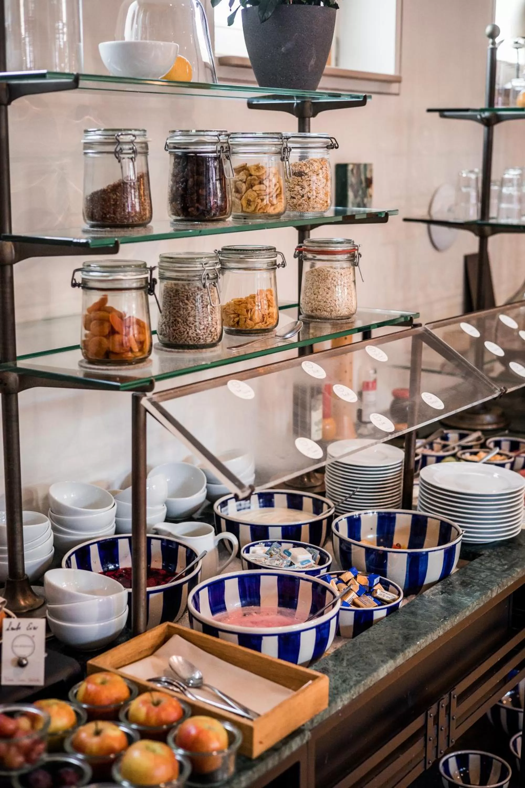 Breakfast in Romantikhotel Rebstock art & design