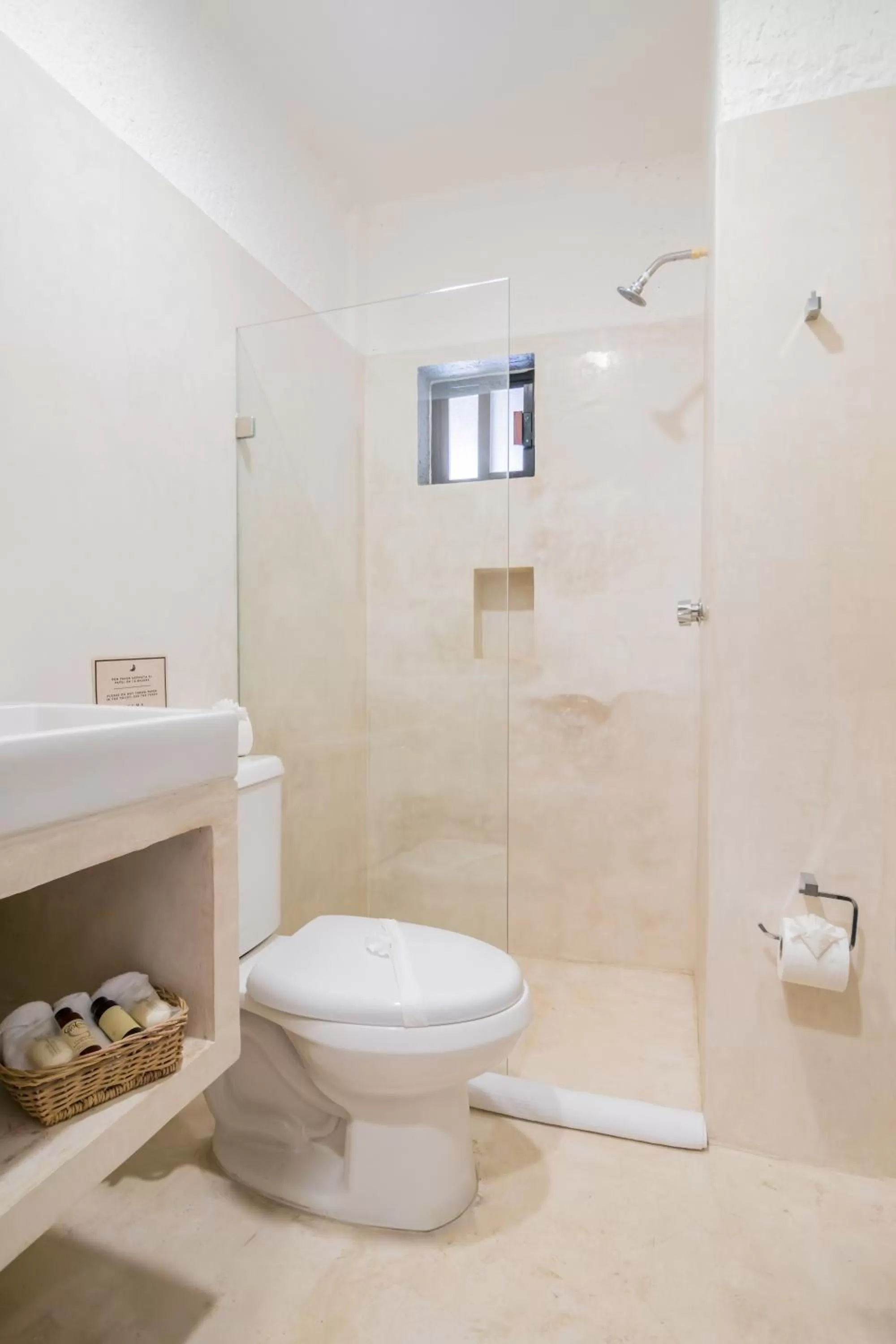 Single Bed in Male Dormitory Room in Aruma Art House Hotel Boutique