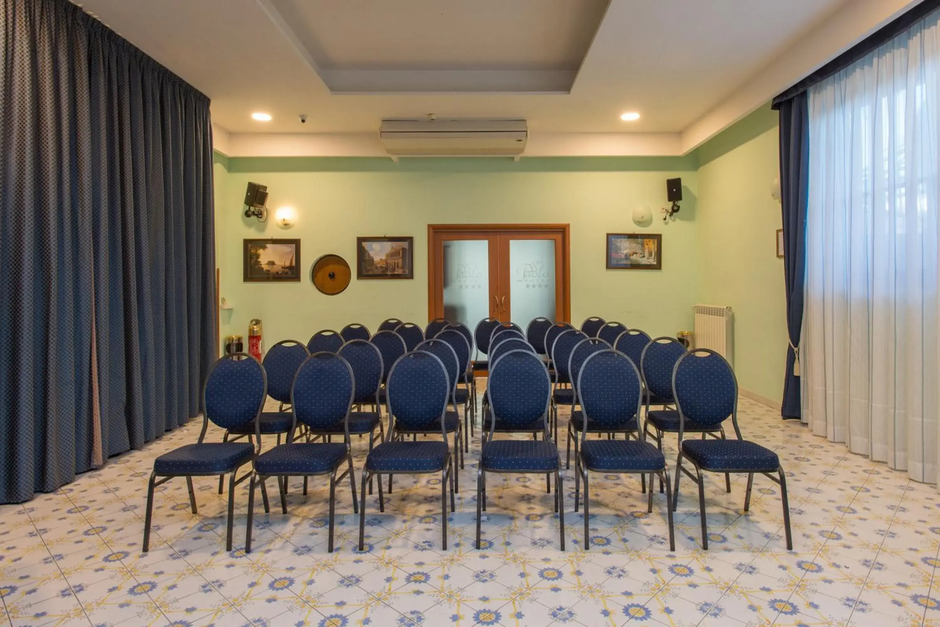 Business facilities in Hotel San Paolo