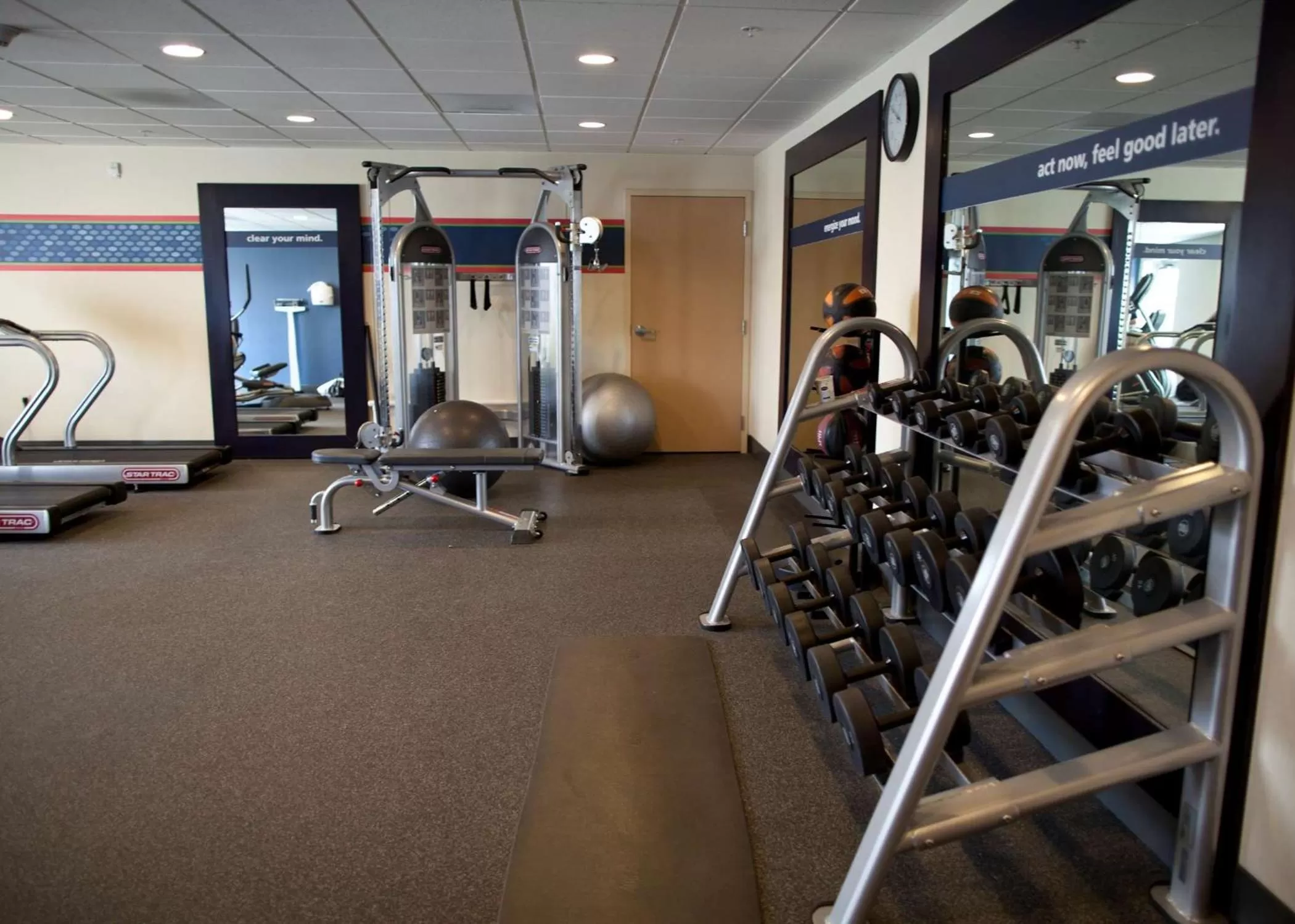 Fitness centre/facilities in Hampton Inn & Suites Pittsburg