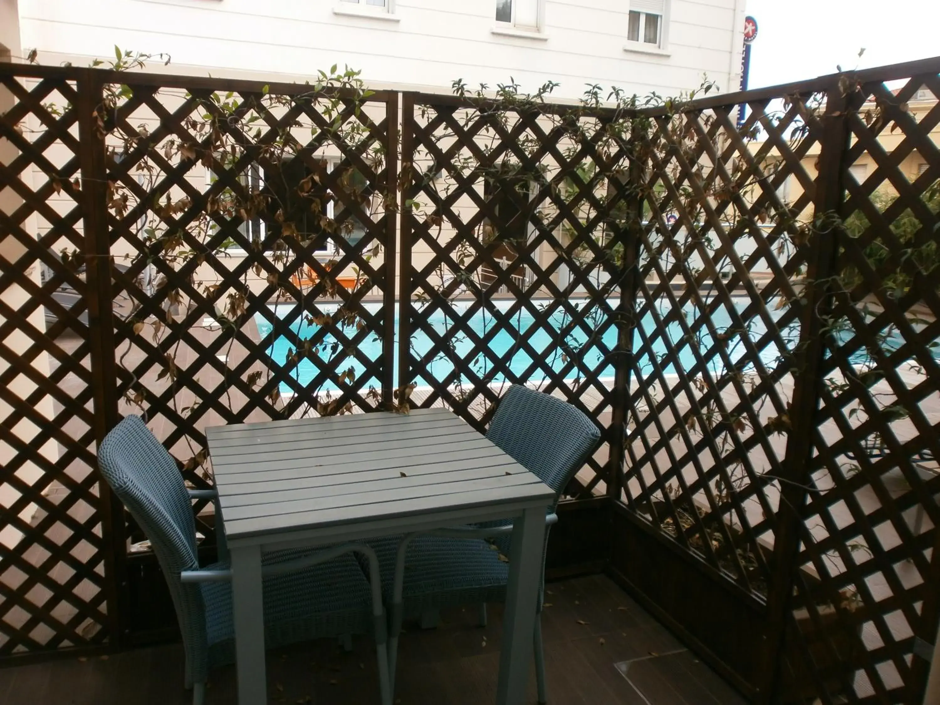 Balcony/Terrace in The Originals City, Hotel Frisia, Beaulieu-sur-Mer (Inter-Hotel)