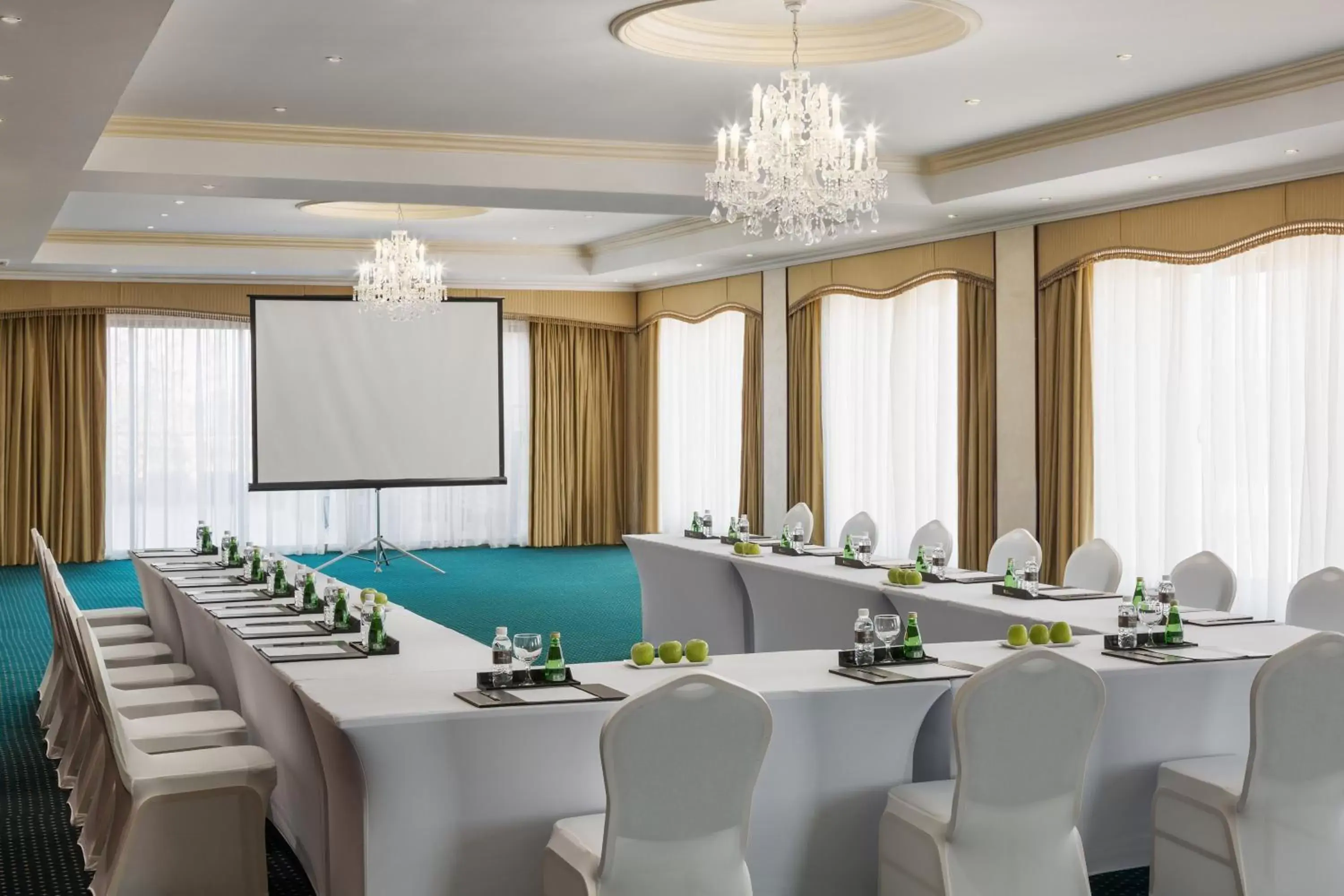 Meeting/conference room in Al Ahsa InterContinental, an IHG Hotel