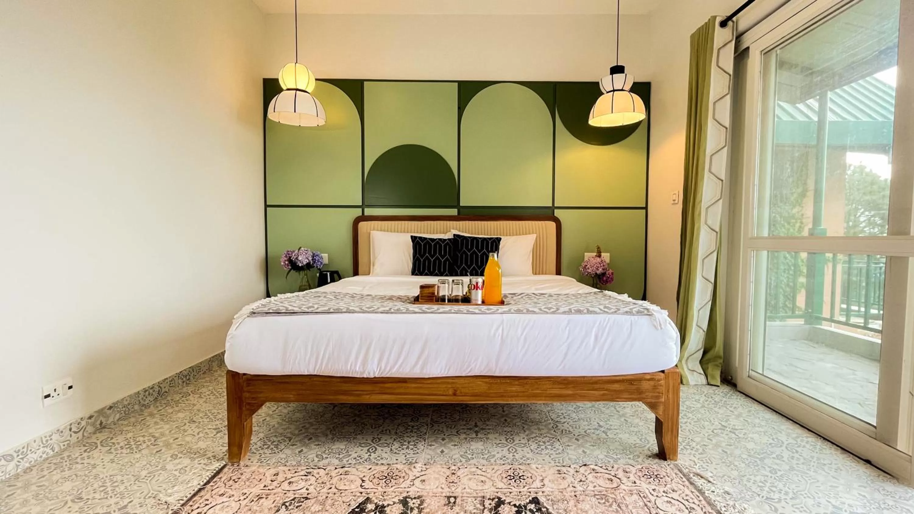 Bed in Seclude Kasauli, Himachal Pradesh