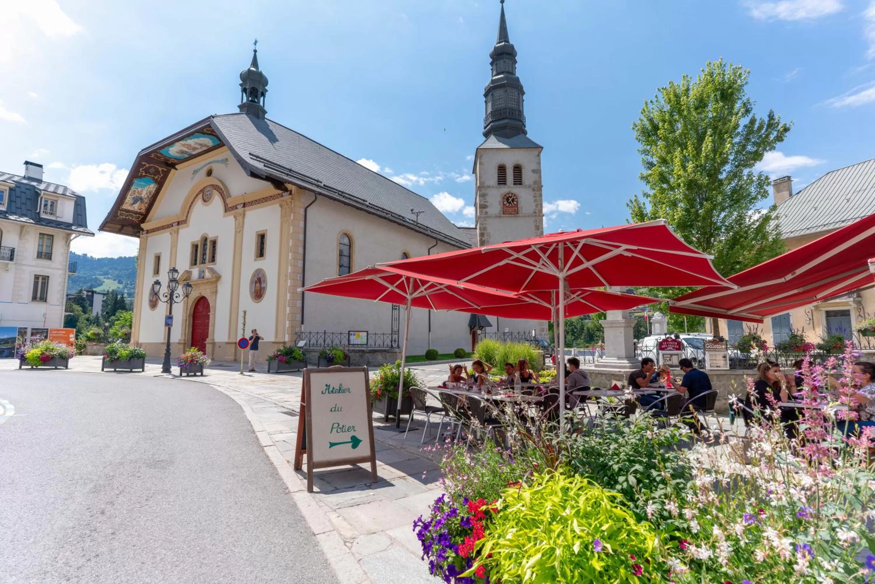 Nearby landmark in SOWELL HOTELS Mont Blanc et SPA