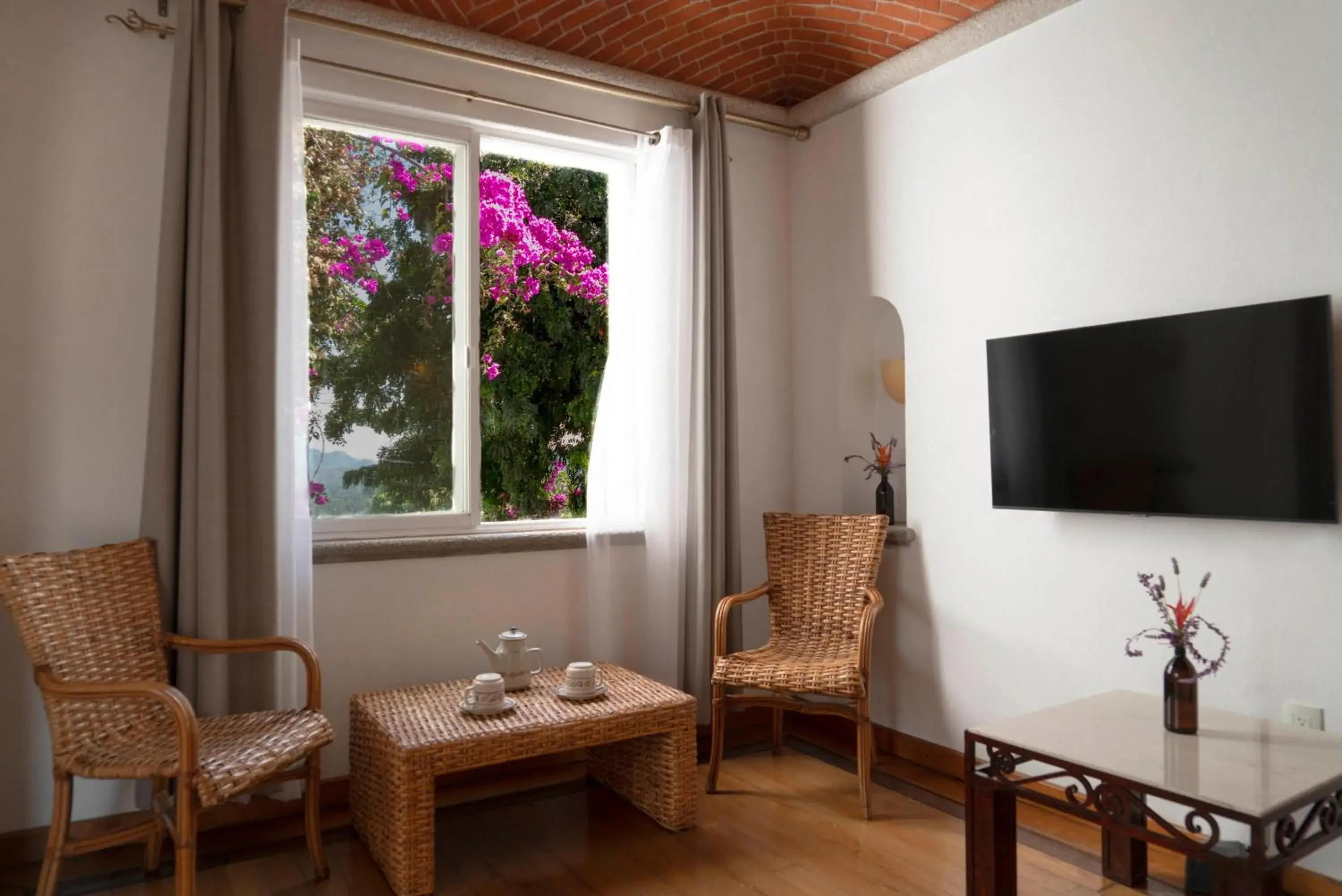 Photo of the whole room, Seating Area in Posada del Tepozteco