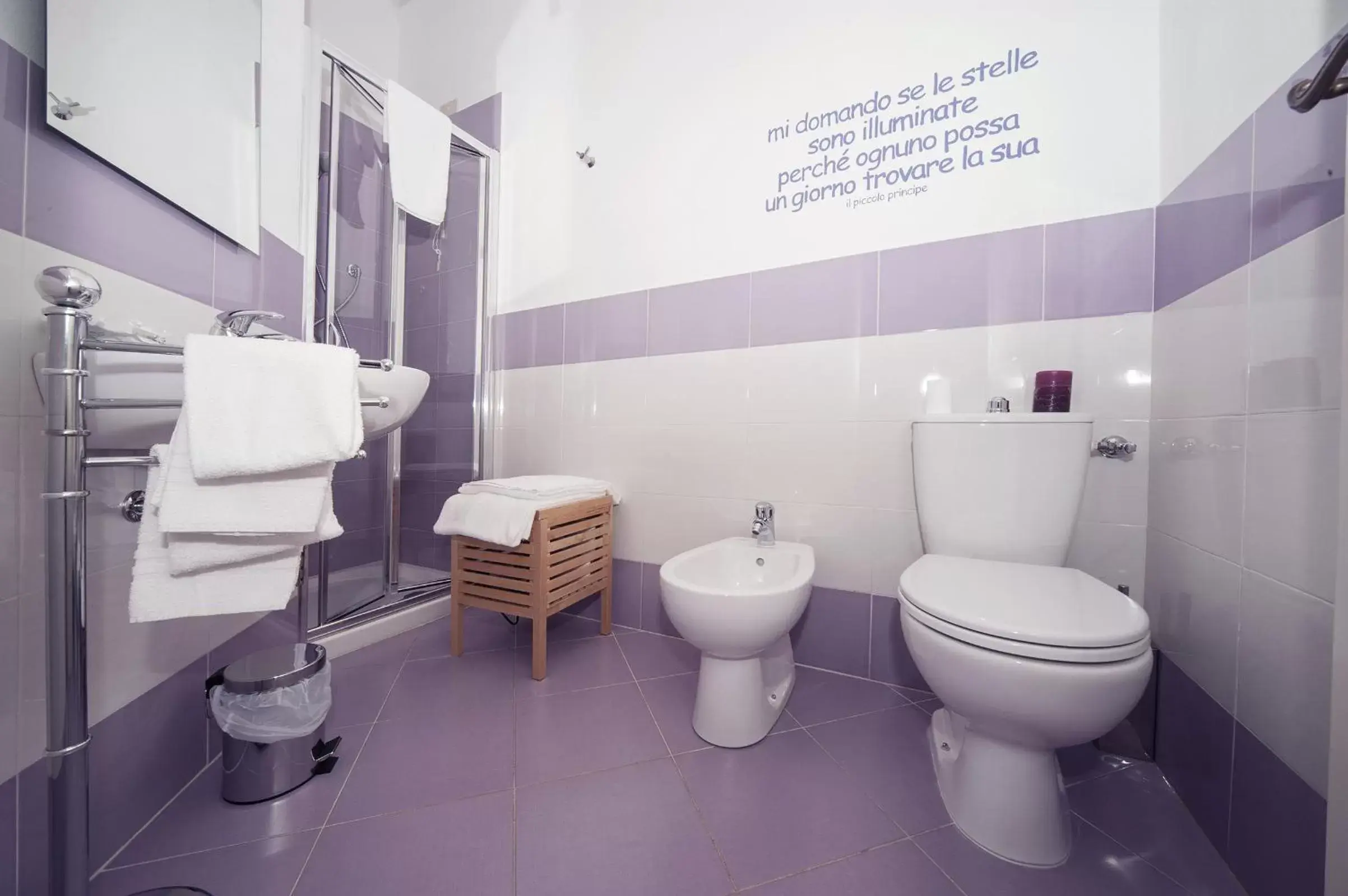 Shower, Bathroom in B&B Cento Passi Dalle Mura