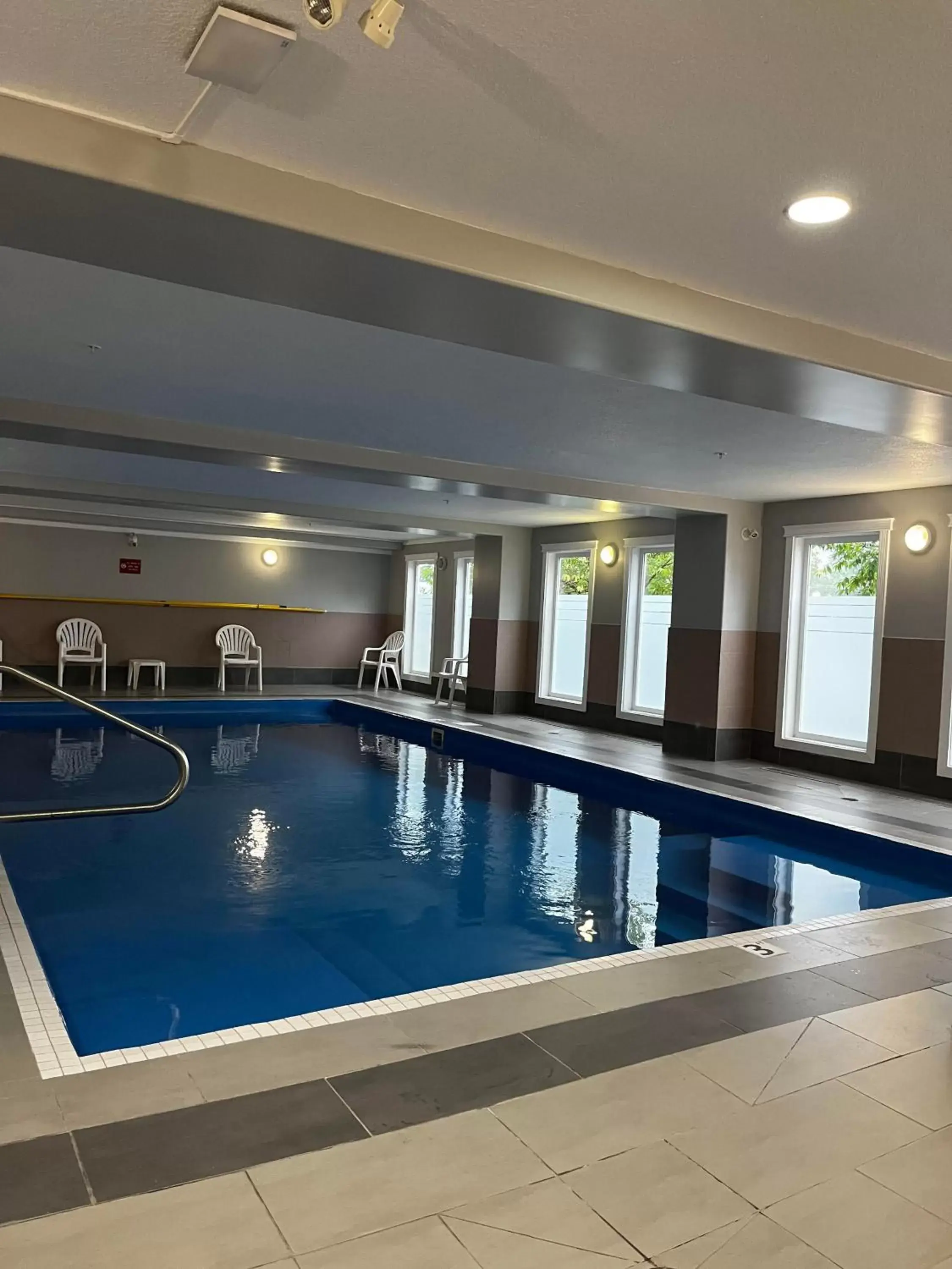 Swimming Pool in Quality Inn & Suites Hinton