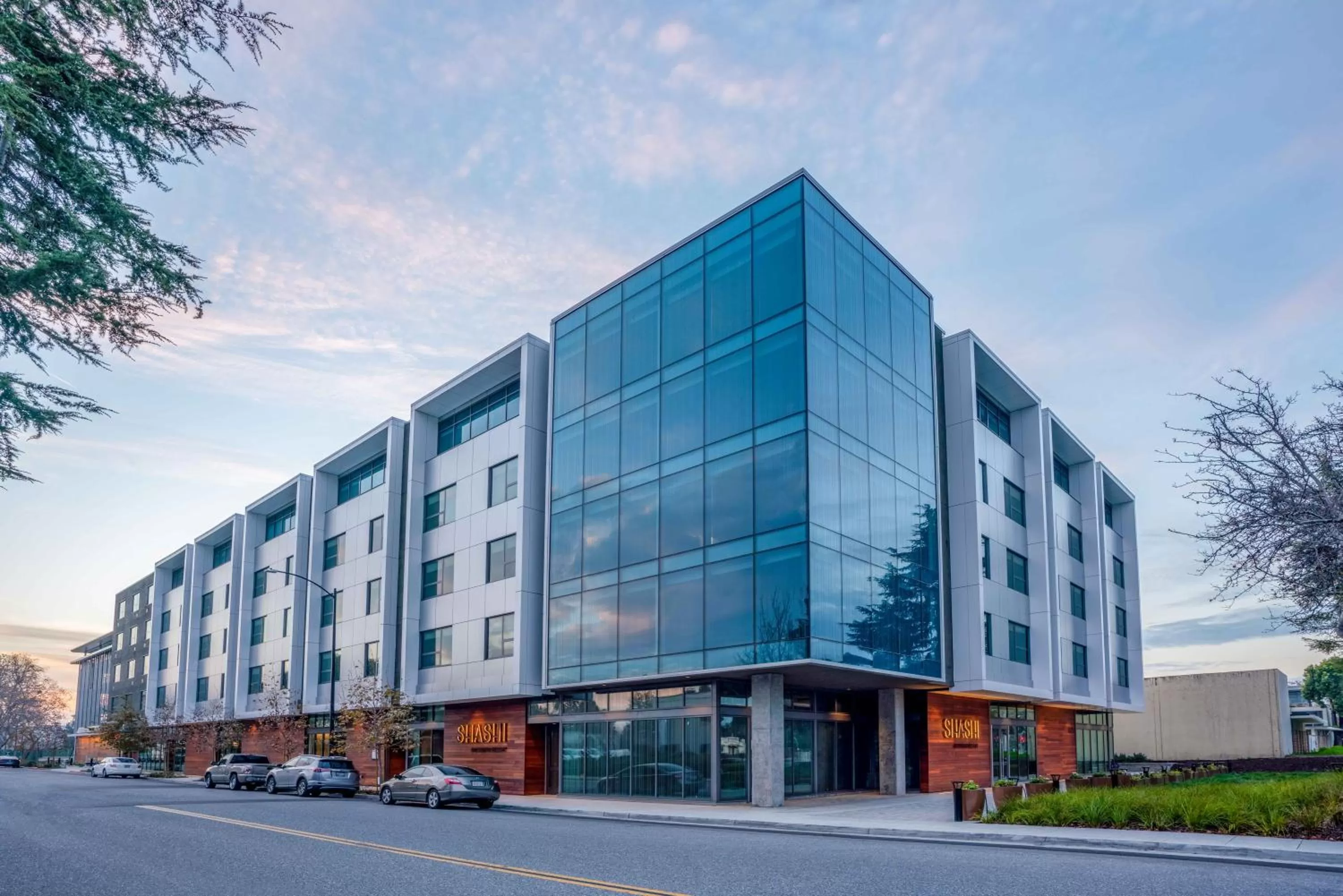 Property building in Shashi Hotel Mountain View Palo Alto