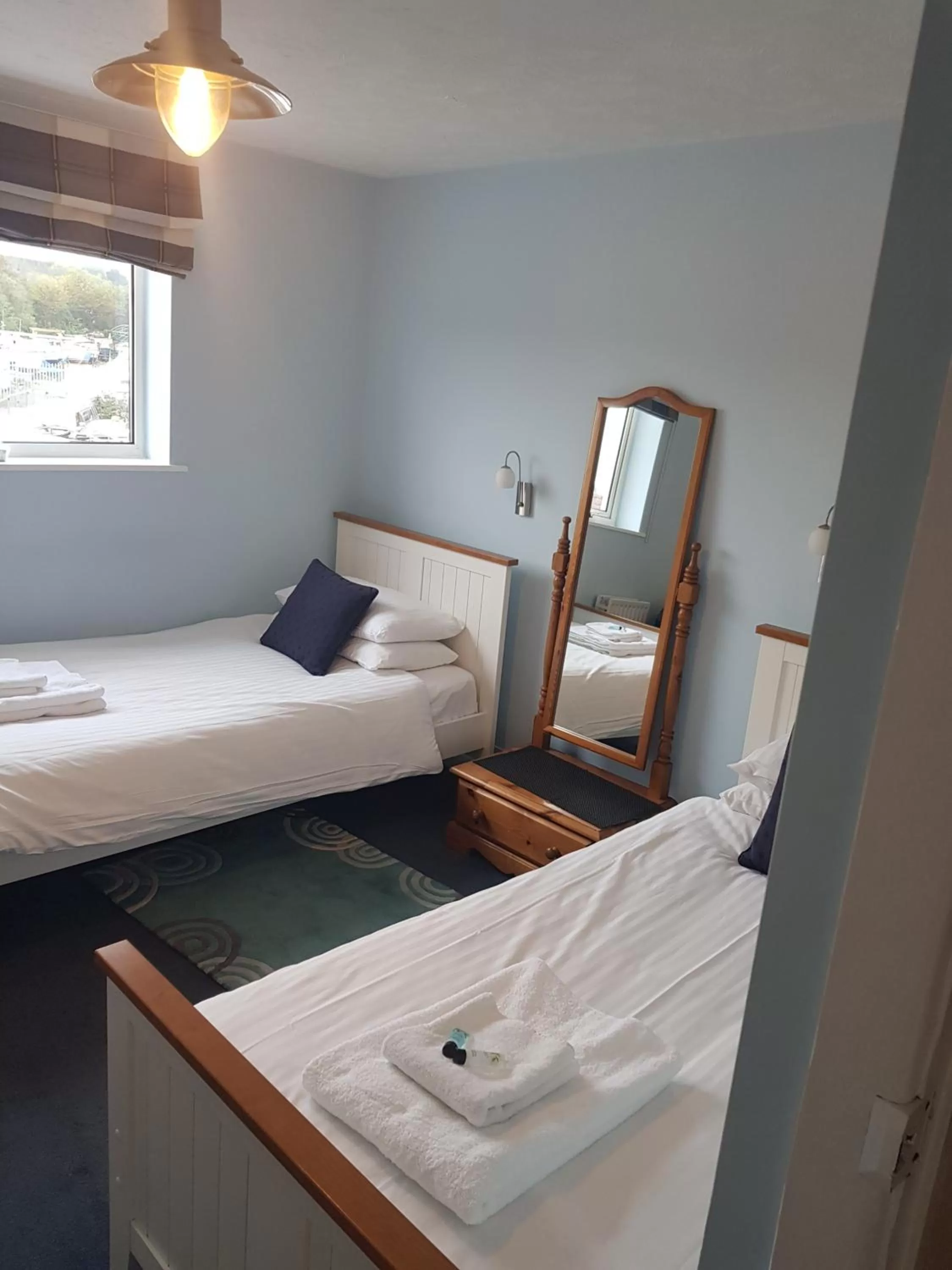 Bedroom, Bed in The Mariner Guest House