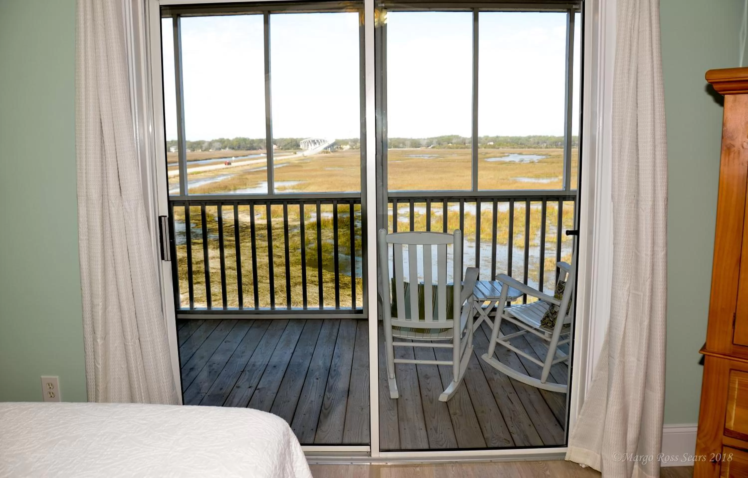 Bed in The Sunset Inn