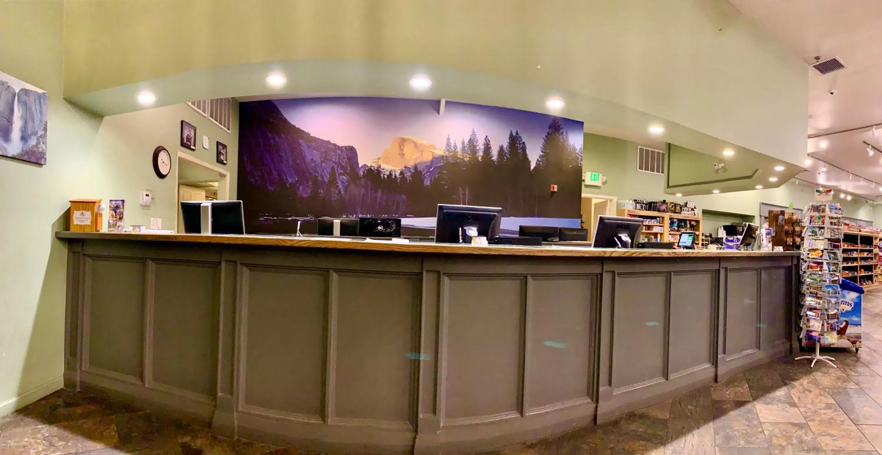 Lobby or reception in Yosemite View Lodge