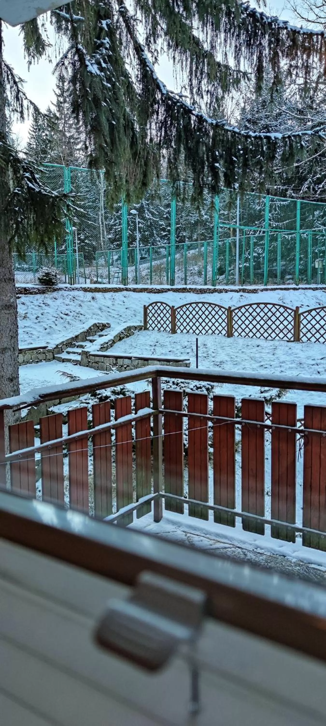 Balcony/Terrace in Ośrodek Konferencyjno-Wypoczynkowy "Krucze Skały" w Karpaczu