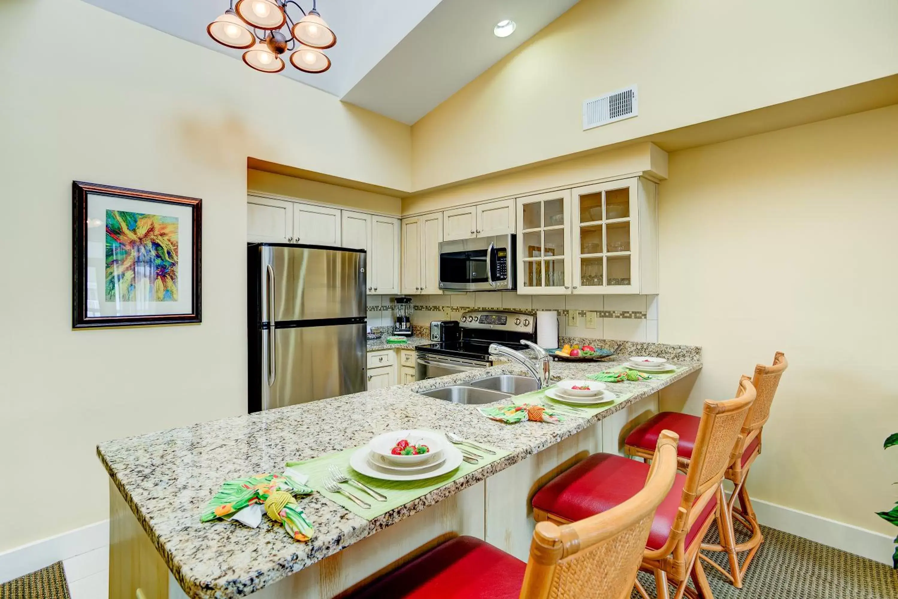 Coffee/tea facilities, Kitchen/Kitchenette in Turtle Cay Resort