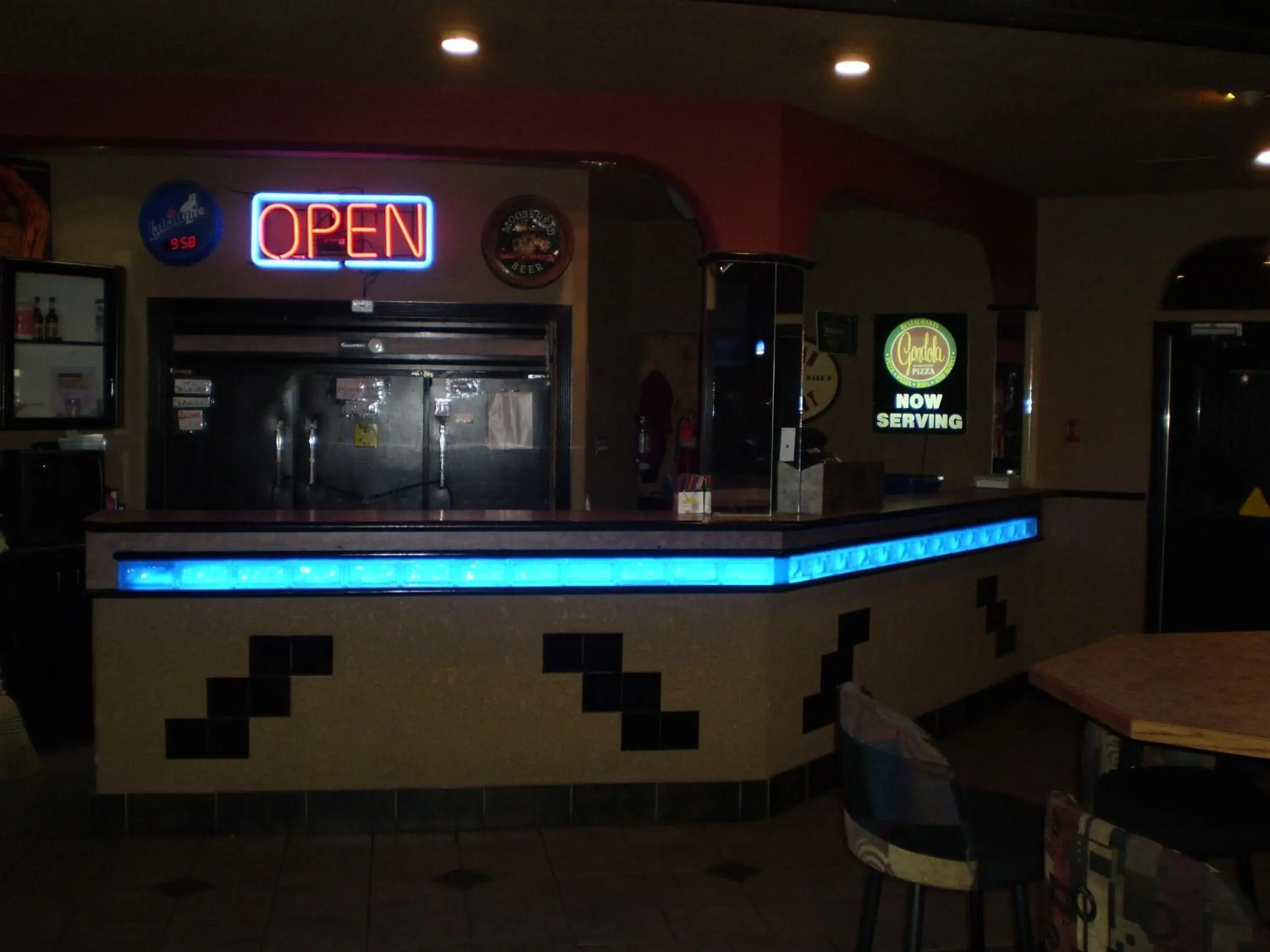 Lounge or bar in Keystone Motor Inn