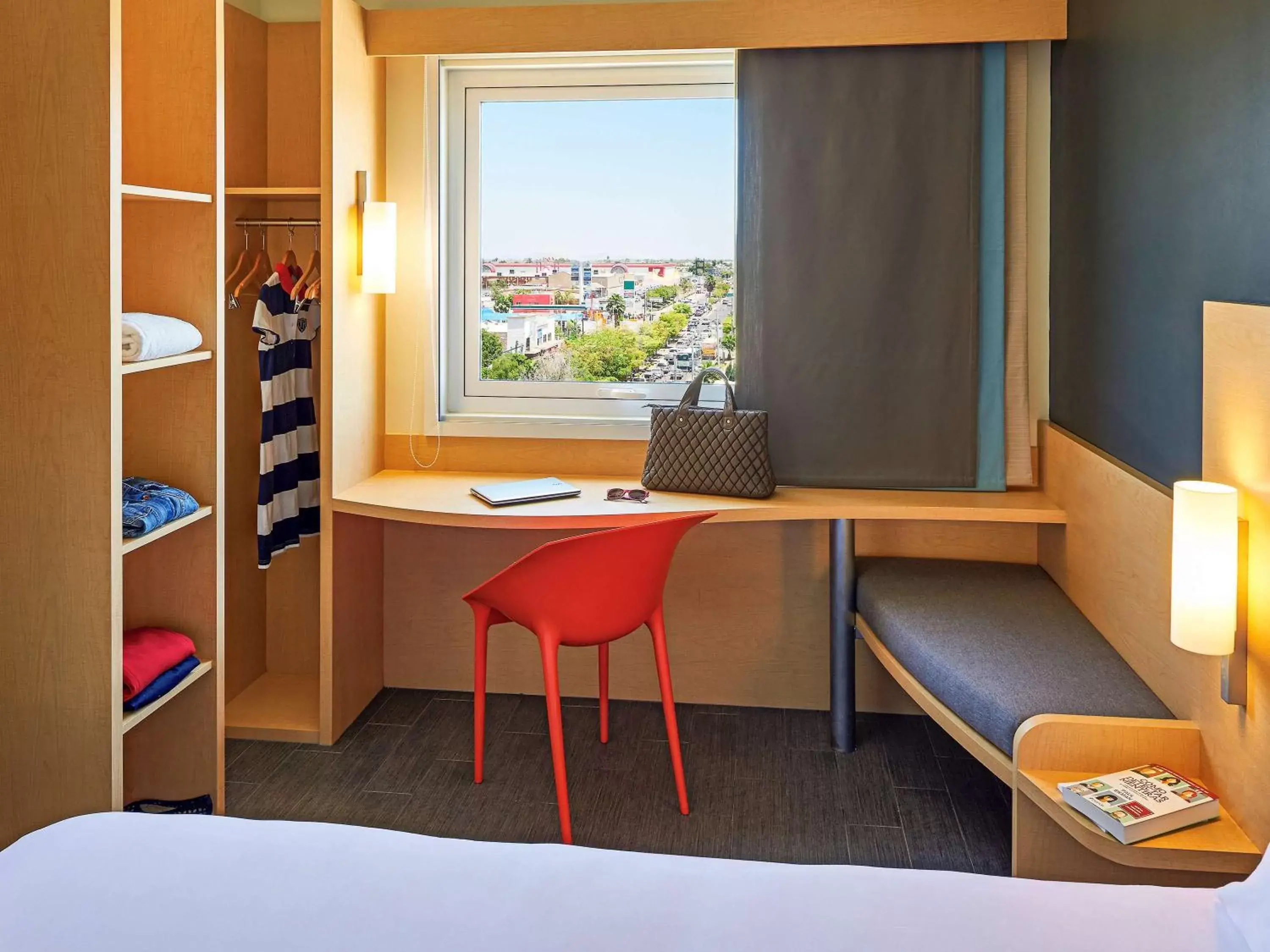 Photo of the whole room, Bed in Ibis Los Mochis Photo of the whole room, Bed in Ibis Los Mochis