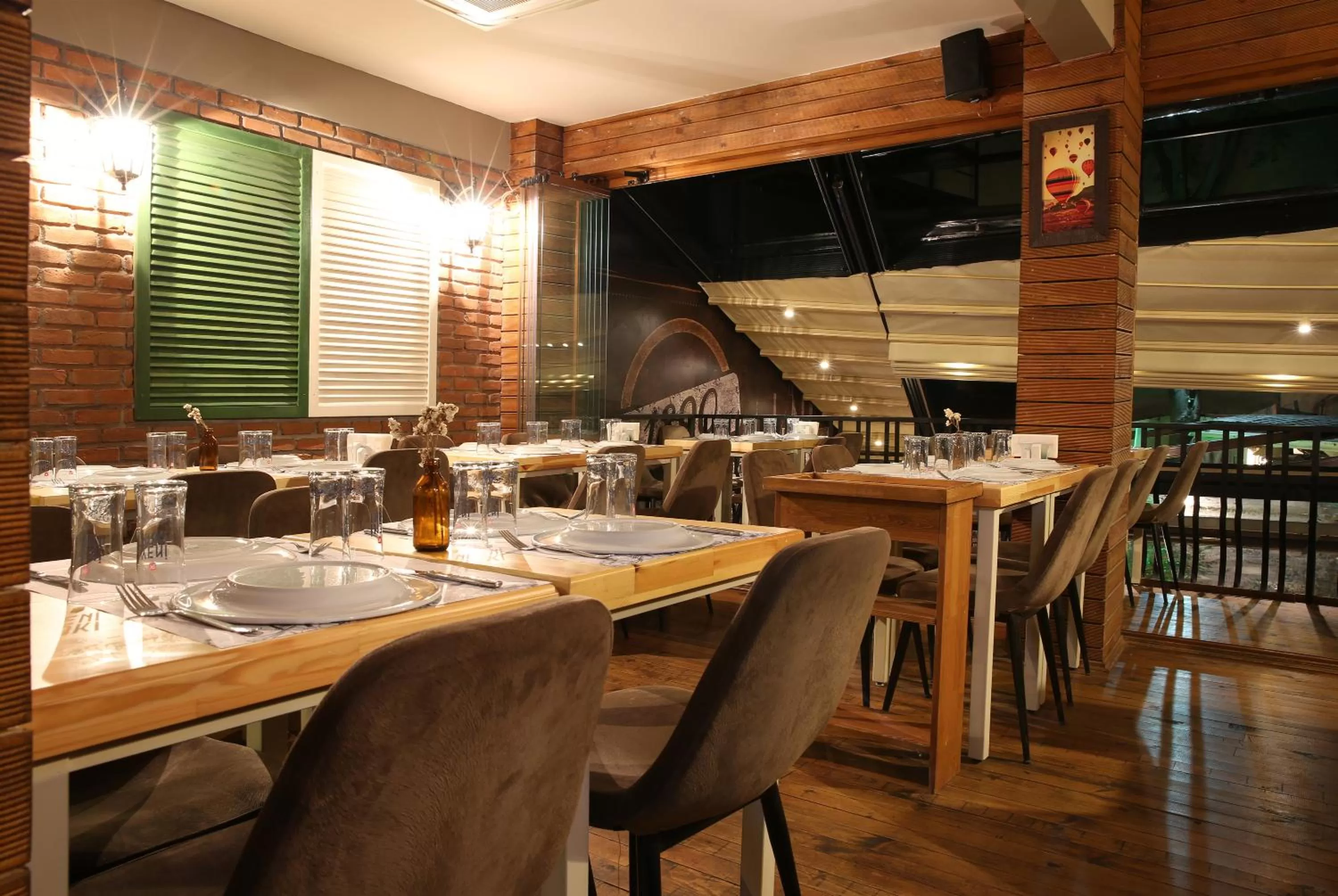 Restaurant/places to eat in Kuzen Otel