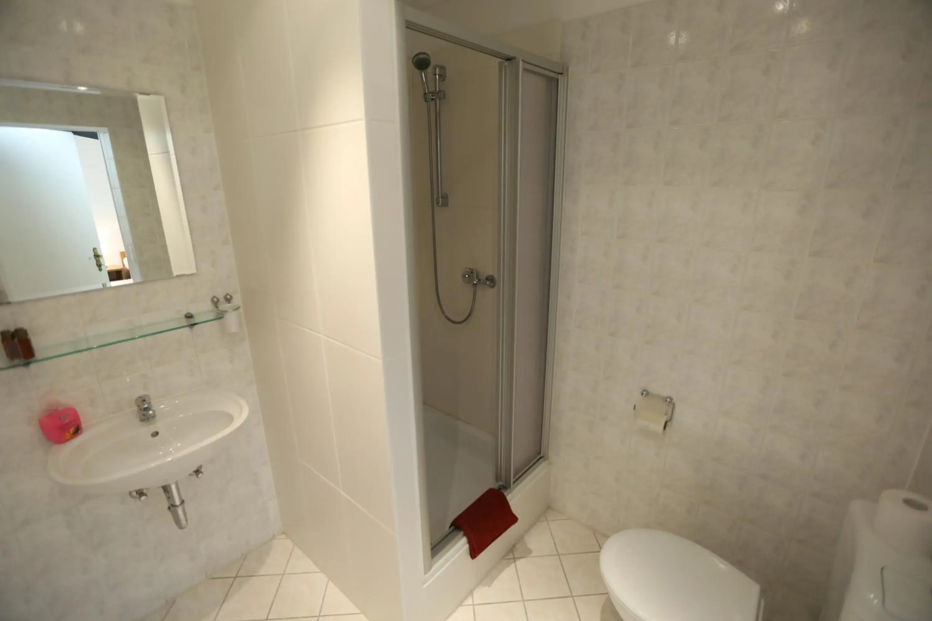 Bathroom in Hotel AI Konigshof