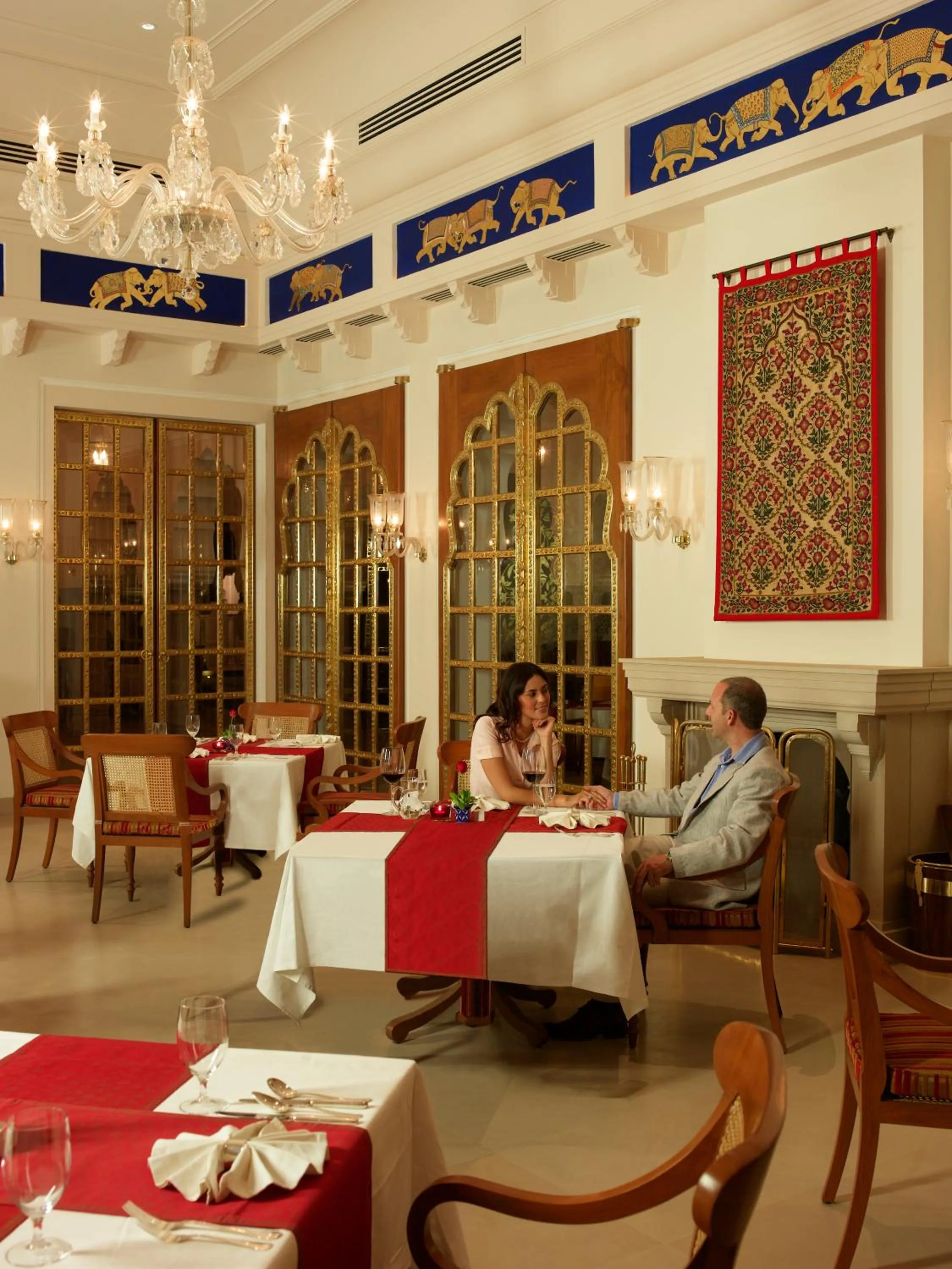 Restaurant/places to eat in The Oberoi Rajvilas Jaipur