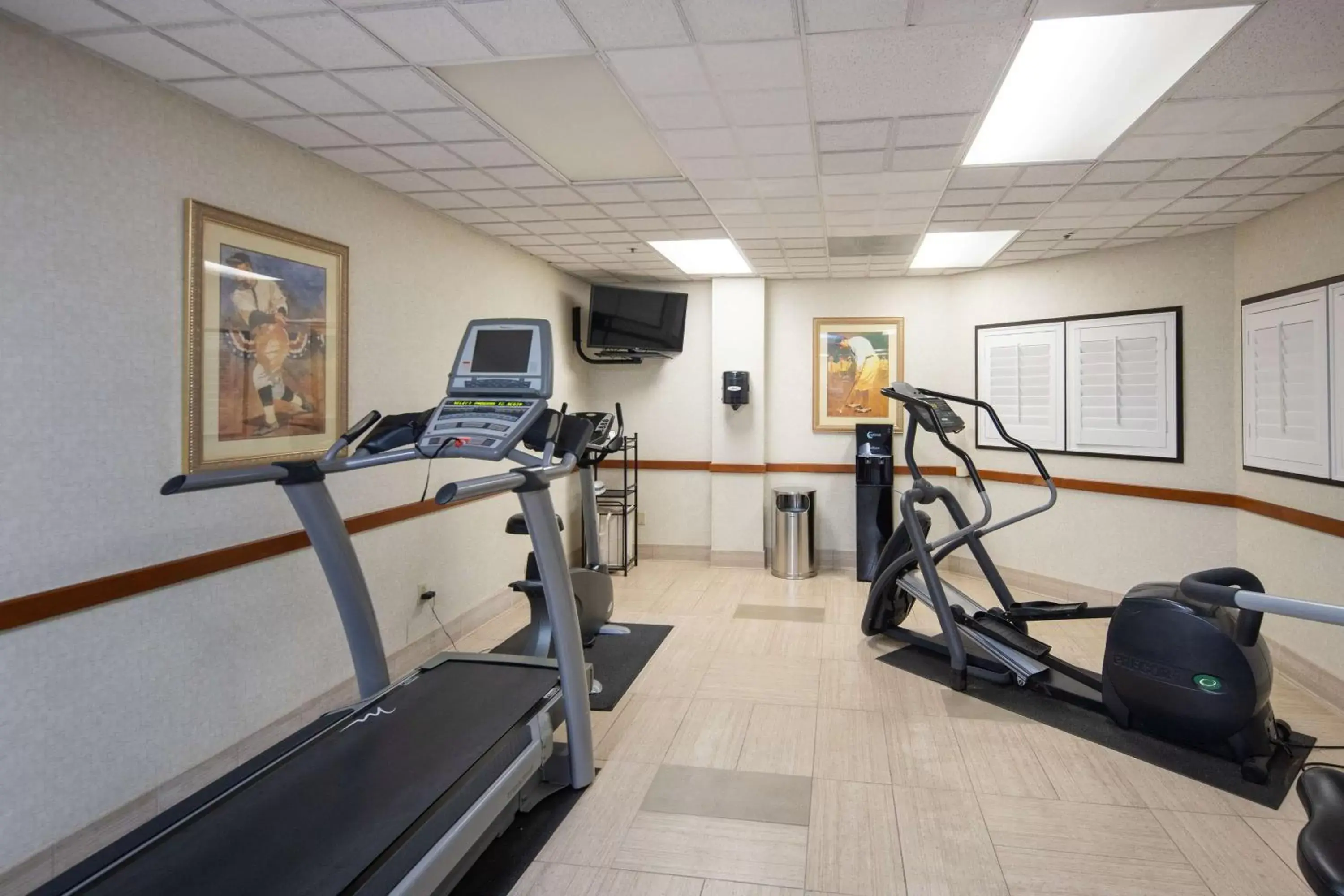 Fitness centre/facilities, Fitness Center/Facilities in Best Western Coyote Point Inn
