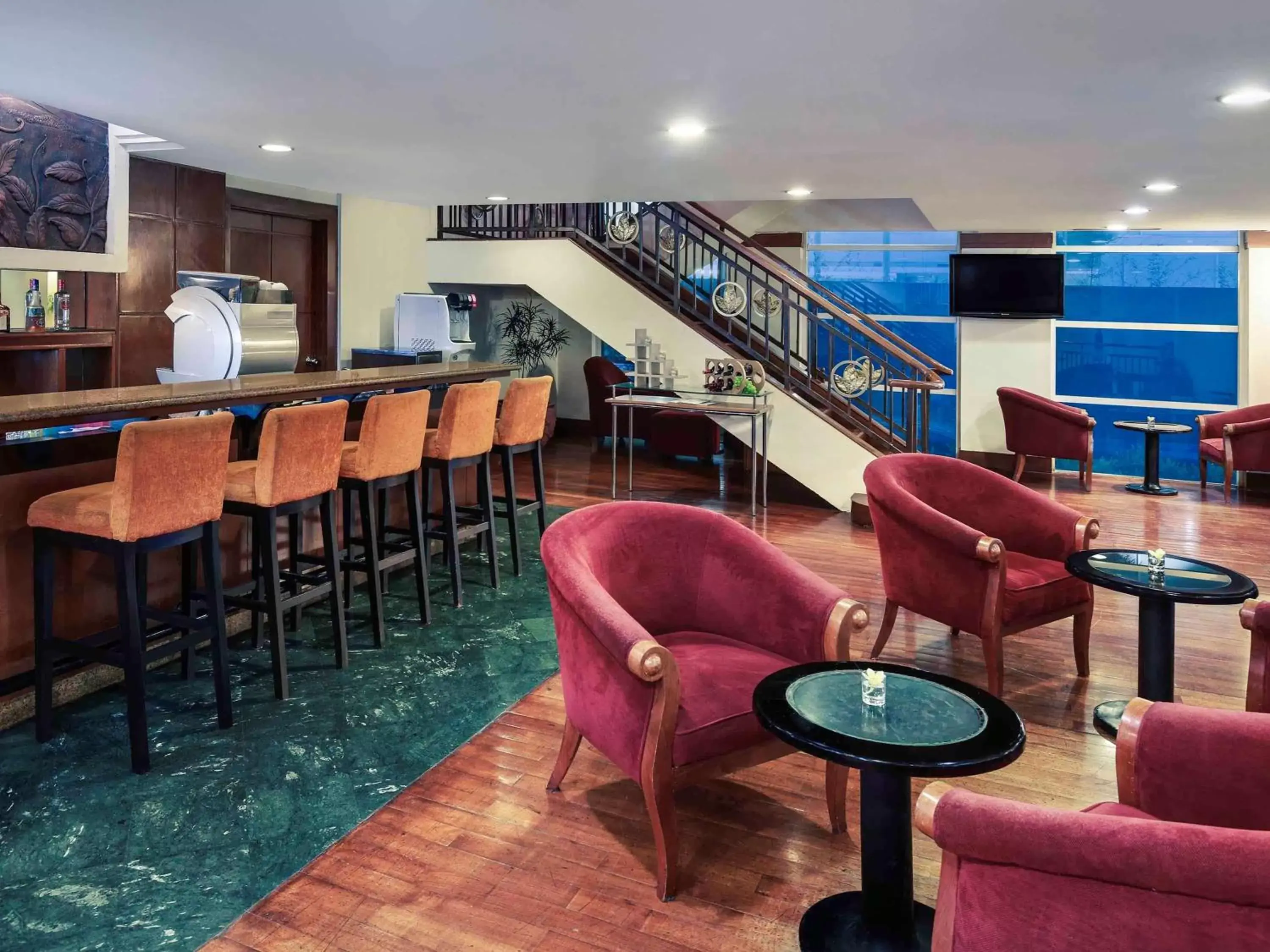 Lounge or bar, Lounge/Bar in Mercure Jakarta Kota