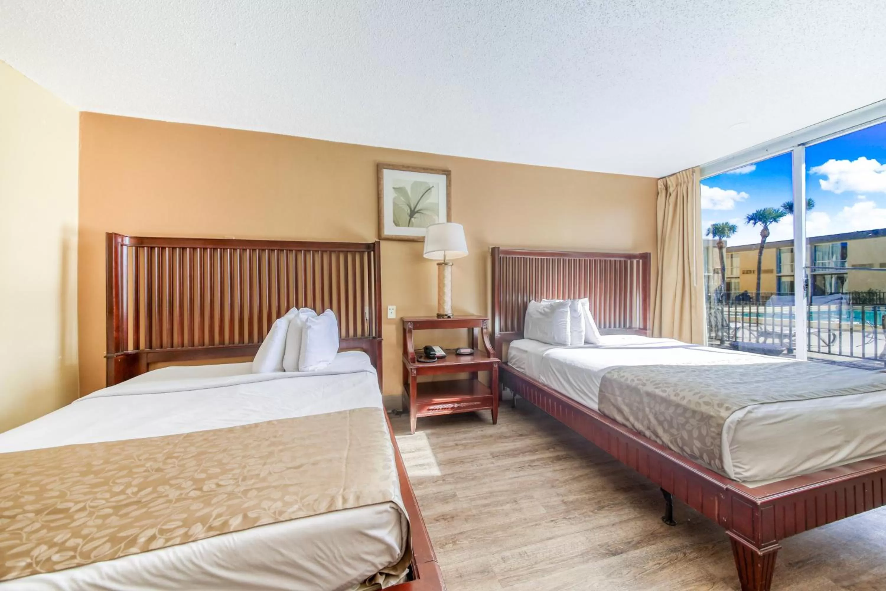 Bedroom in Floridian Express International Drive