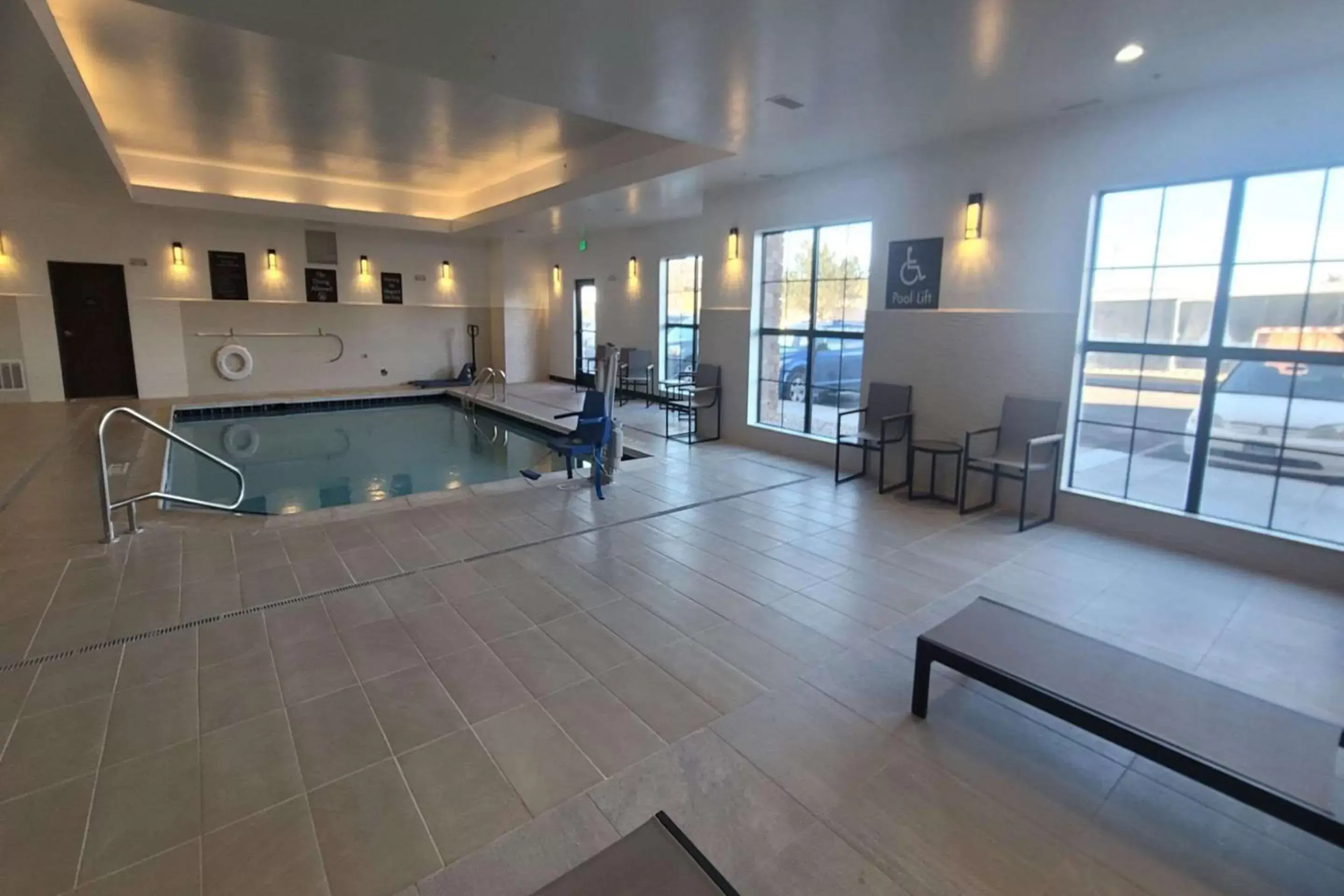 Swimming pool, Fitness Center/Facilities in Comfort Suites