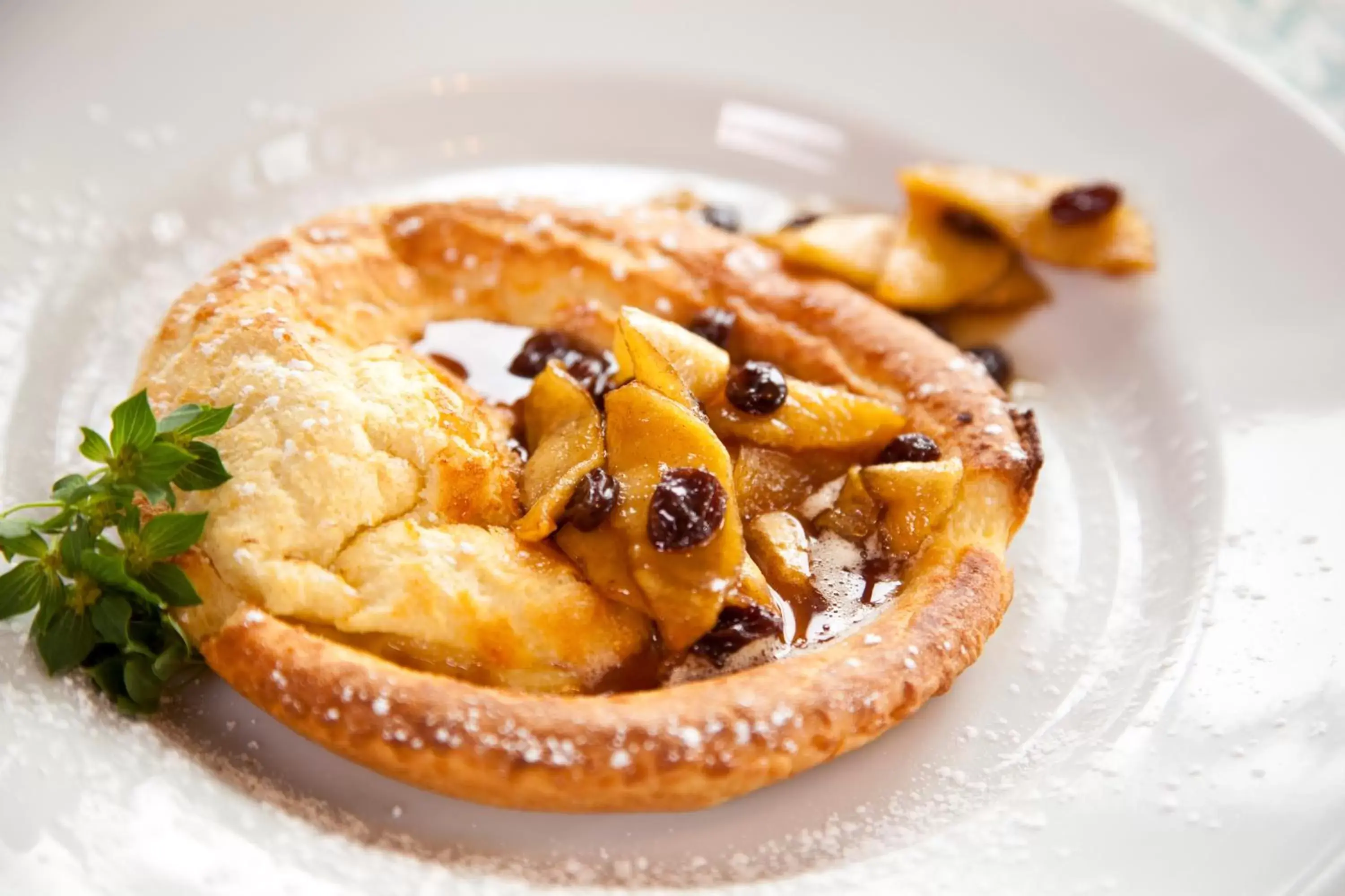 American breakfast in Lake Pointe Inn American breakfast in Lake Pointe Inn