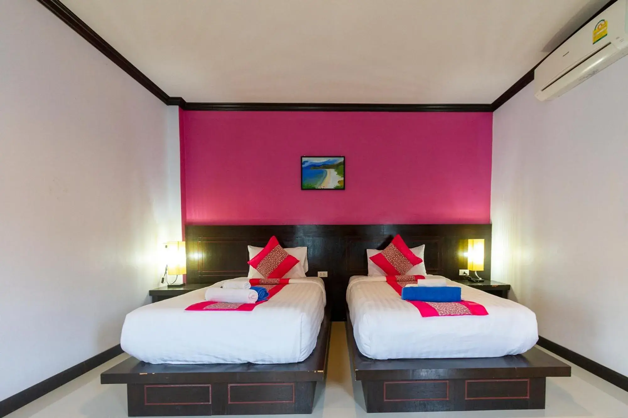 Bedroom, Bed in Lanta Lapaya Resort