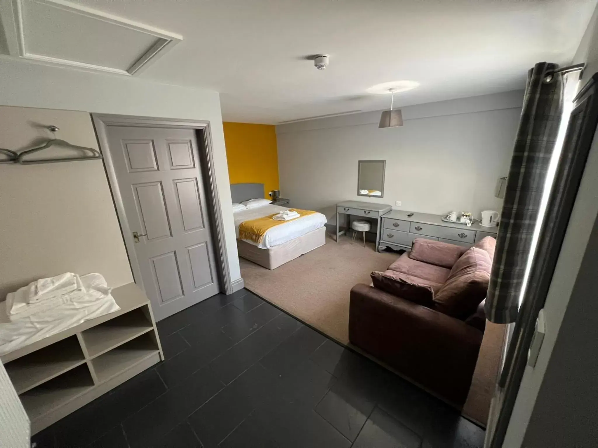 Double Room with Private Bathroom - single occupancy in The Black Horse Inn Double Room with Private Bathroom - single occupancy in The Black Horse Inn