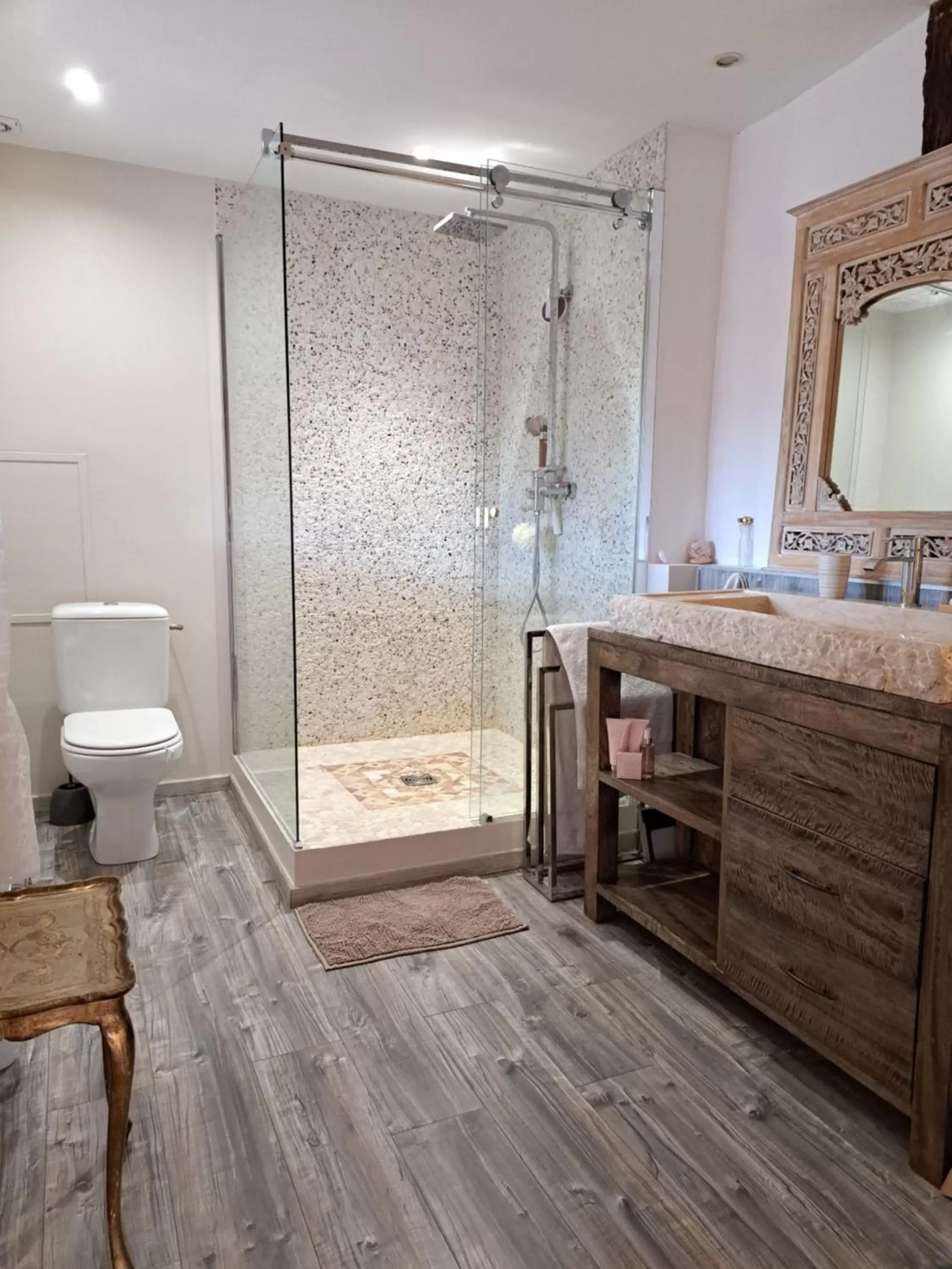 Shower, Bathroom in La Loggia - chambres d'hôtes