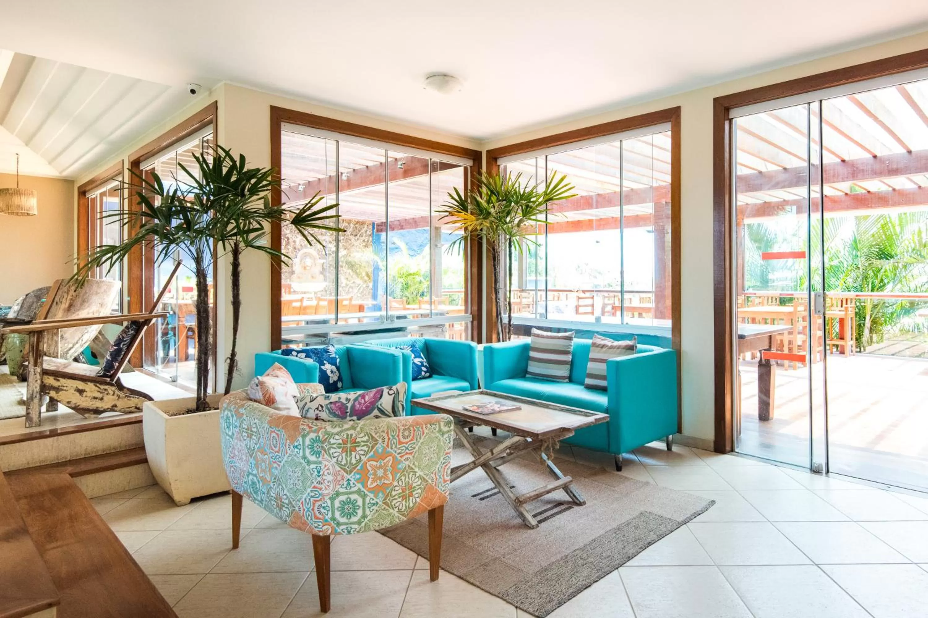 Communal lounge/ TV room in Pousada La Dolce Vita