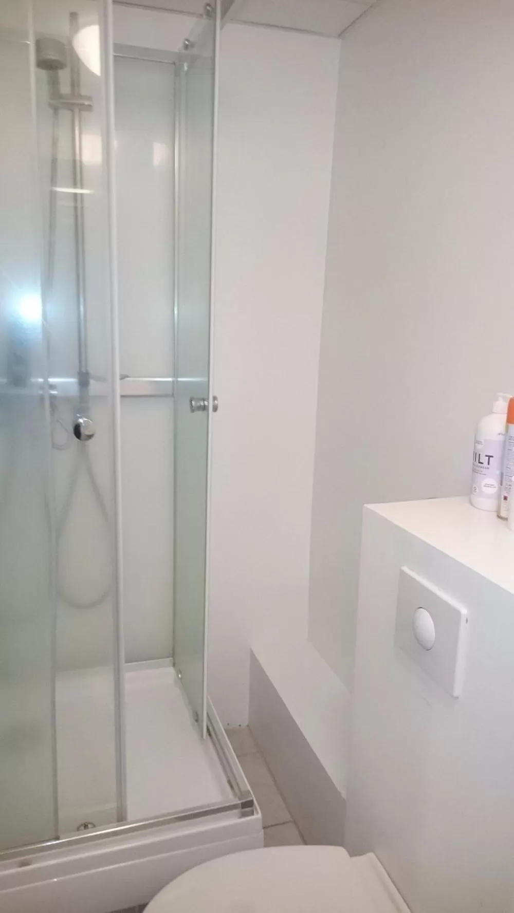 Public Bath in 101 Guesthouse Hotel