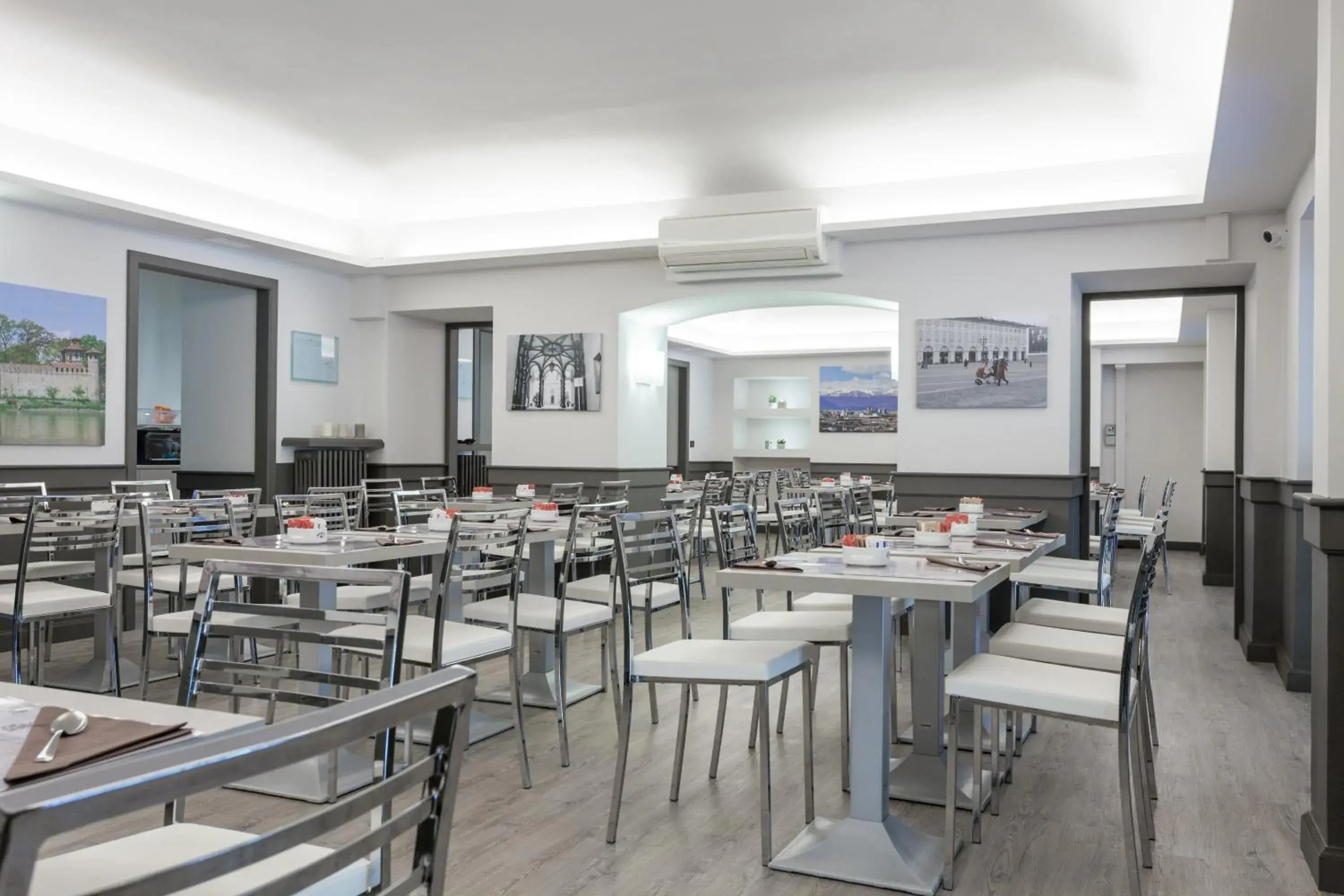 Breakfast, Restaurant/Places to Eat in Hotel Dock Milano