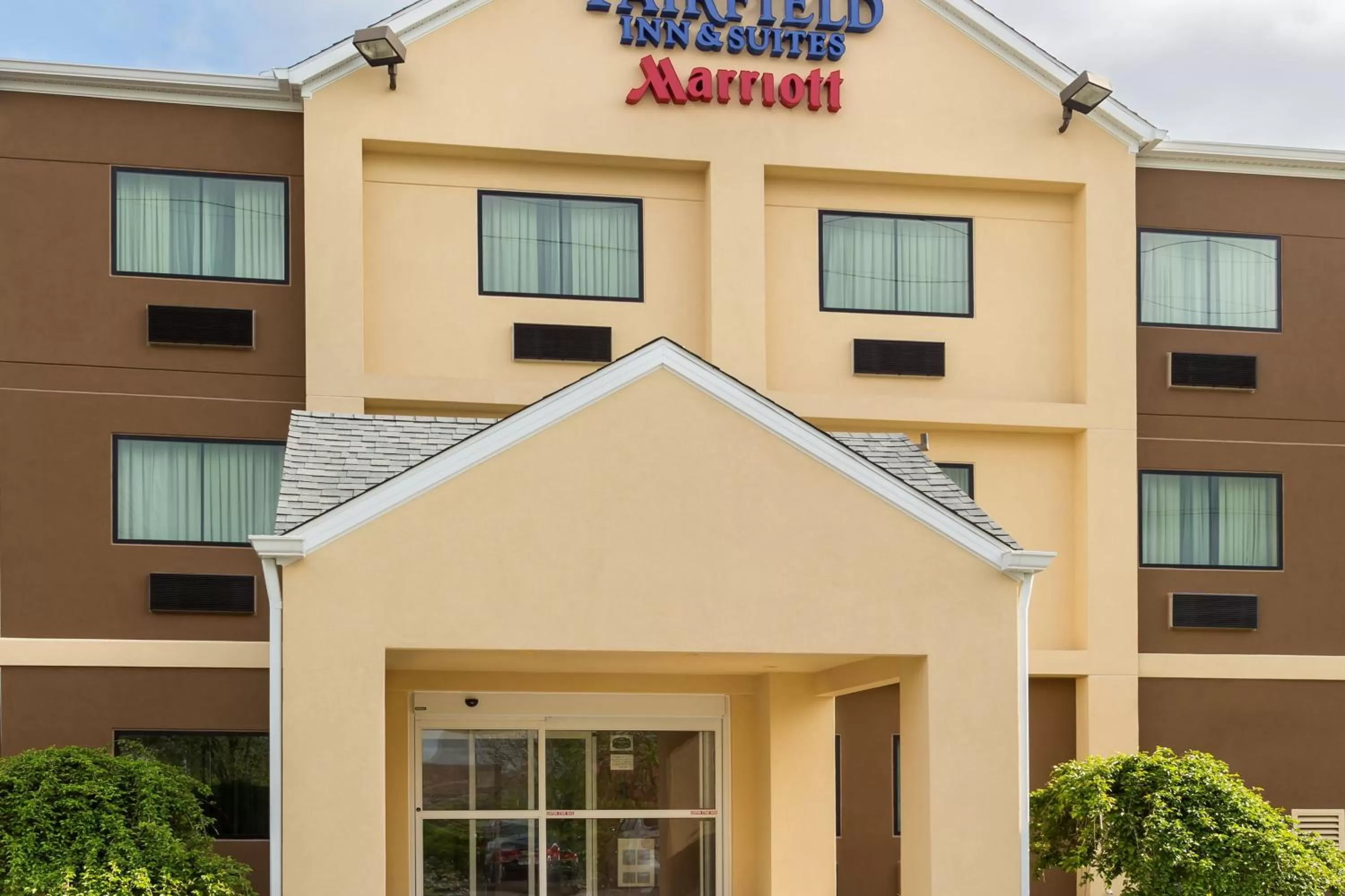 Property building in Fairfield Inn & Suites Springfield
